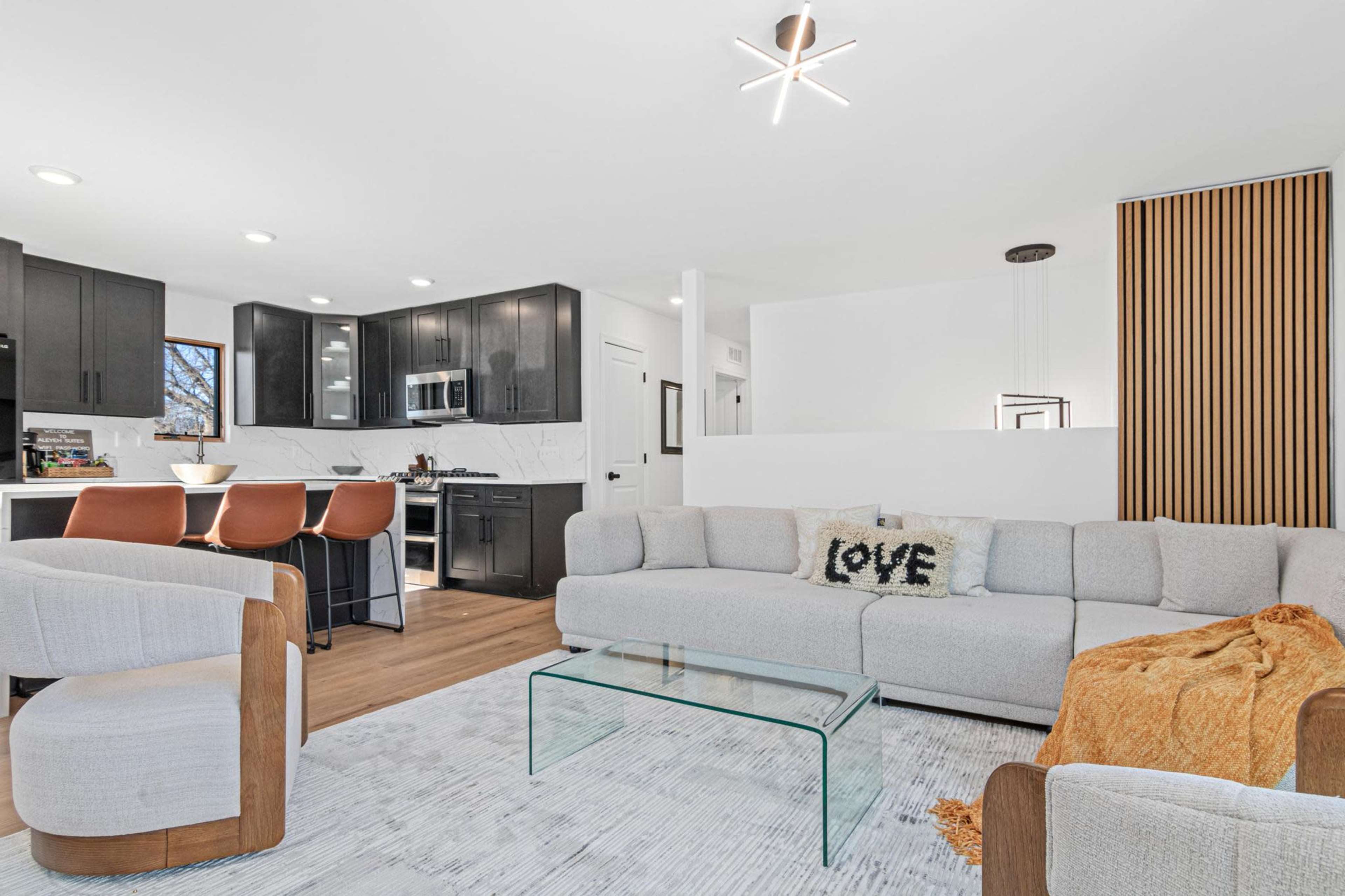 Stylish Urban Studio Perfect for Shoots & Small Events Image in Webber-Camden, Minneapolis, MN