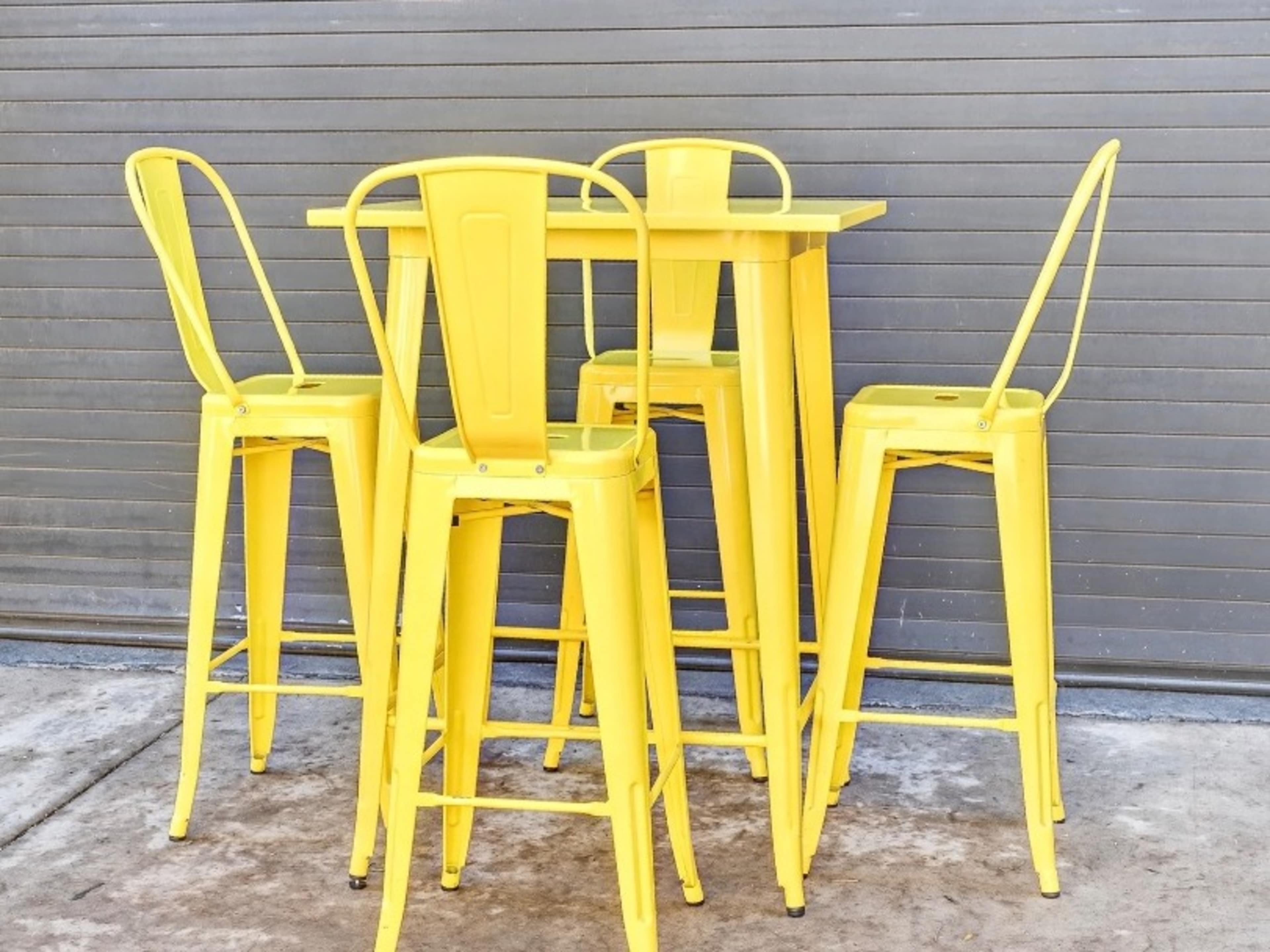 Large Hightop Table with Chairs