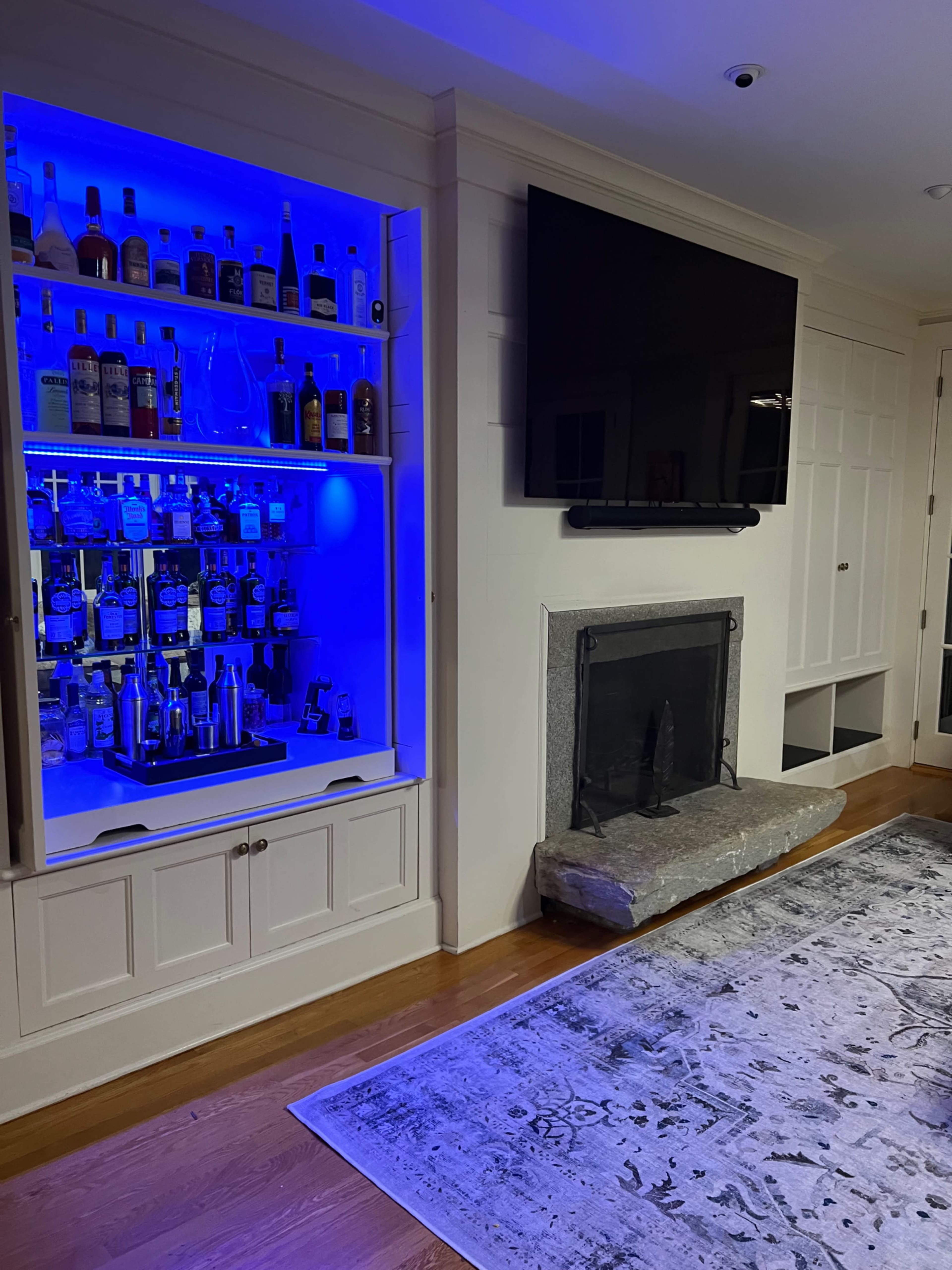 Large home in wooded area with in-ground swimming pool and hot tub, flagstone patio with outdoor kitchen and lake minutes from NYC Image in Greenwich, Greenwich, CT