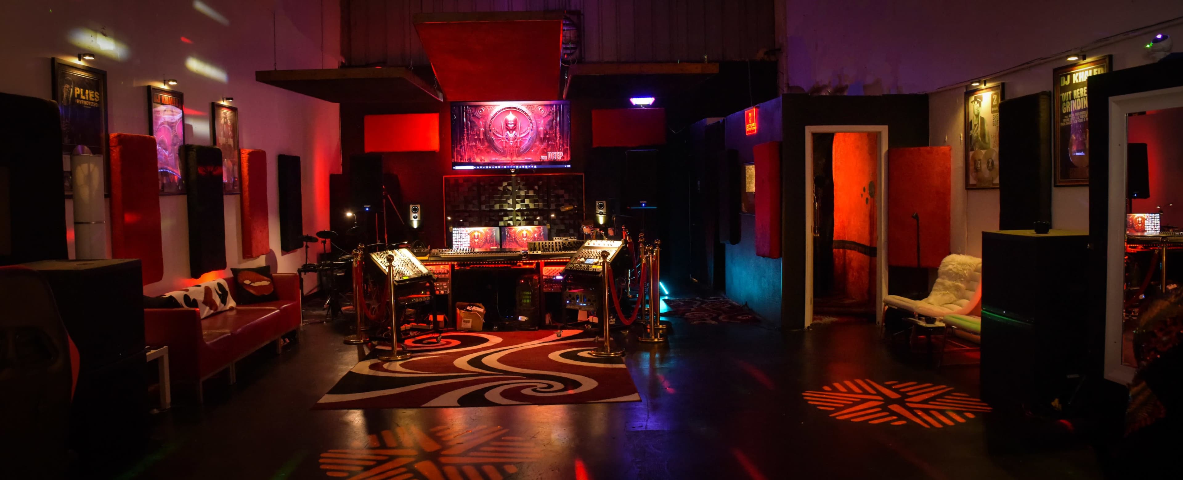 High-End Studio with Vaulted Ceilings & Club Lighting. (Lavish VIP Lounge Feel) Image in Brandon, Tampa, FL