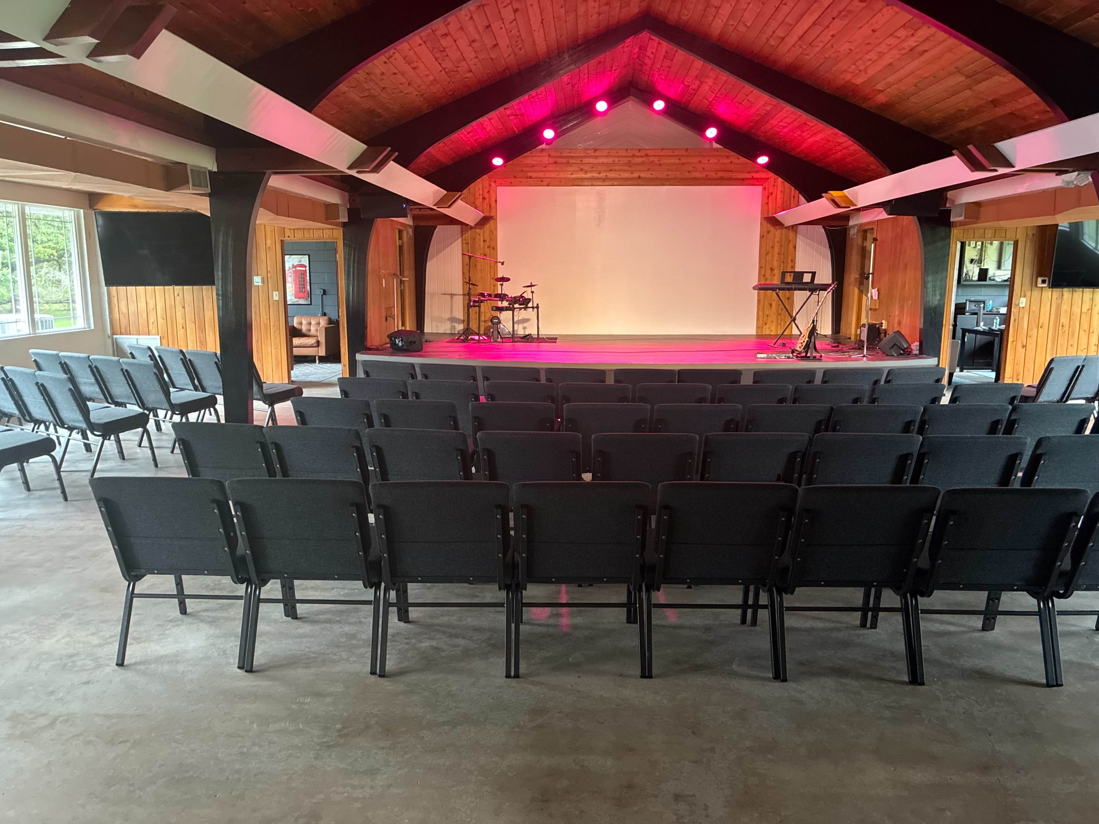 Auditorium Style Seating with AV Capabilities Image in Ridge Manor, Ridge Manor, FL