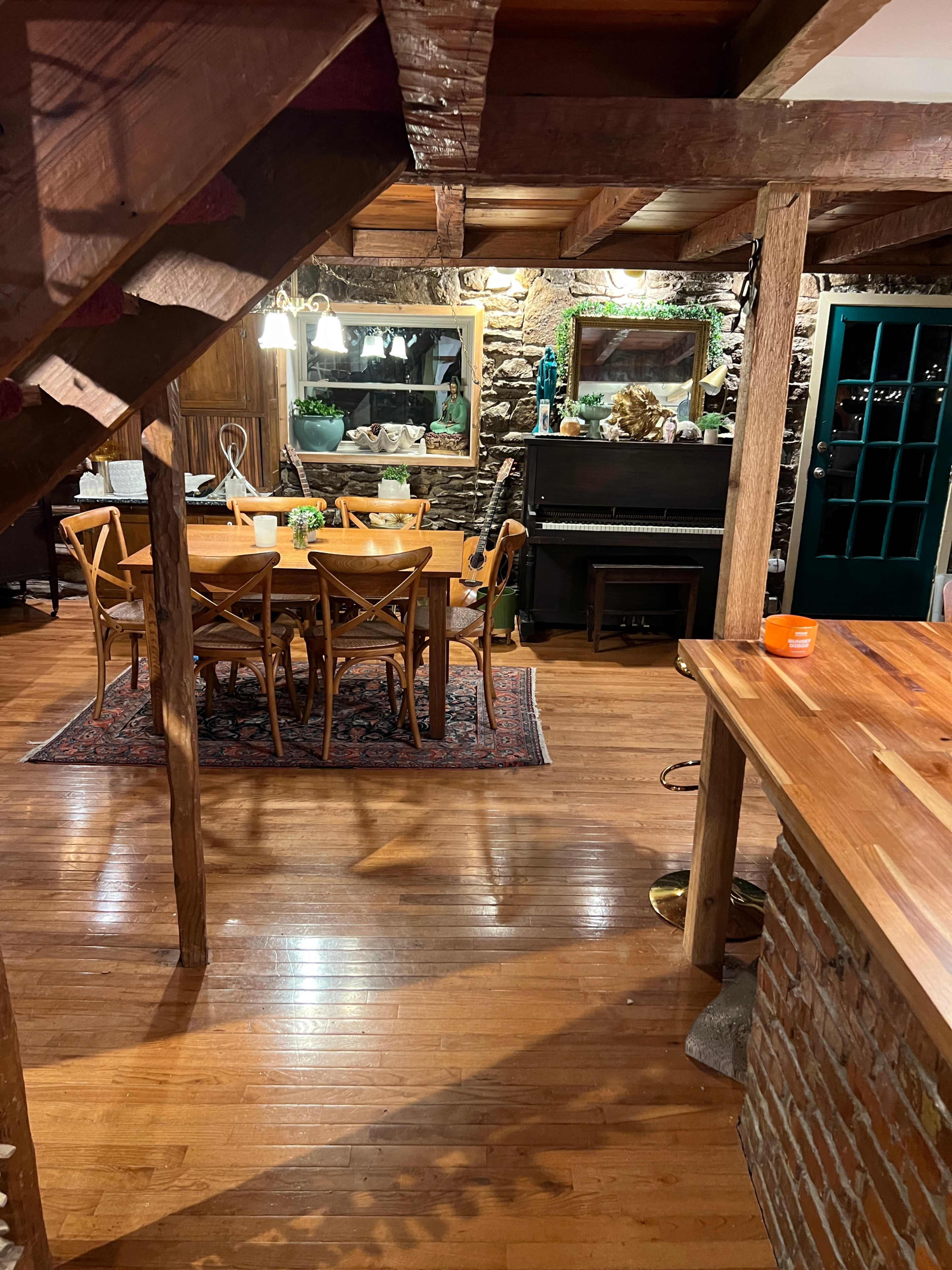 Nashville Log Cabin on 10 Acres Image in Joelton, Goodlettesville, TN