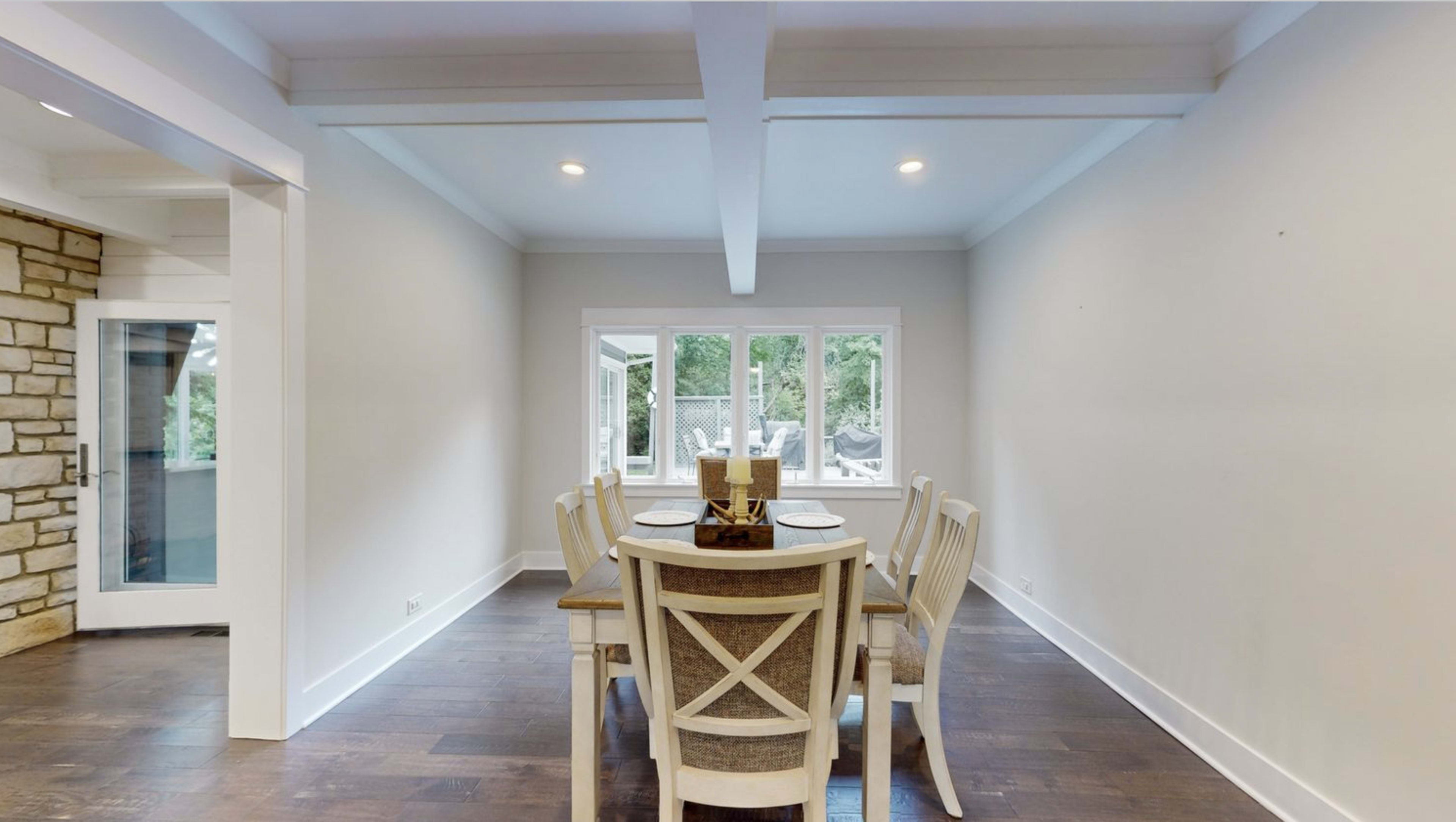 Countryside Estate on 5.5 acres with barn and pool. Image in St Charles Township, Wayne, IL