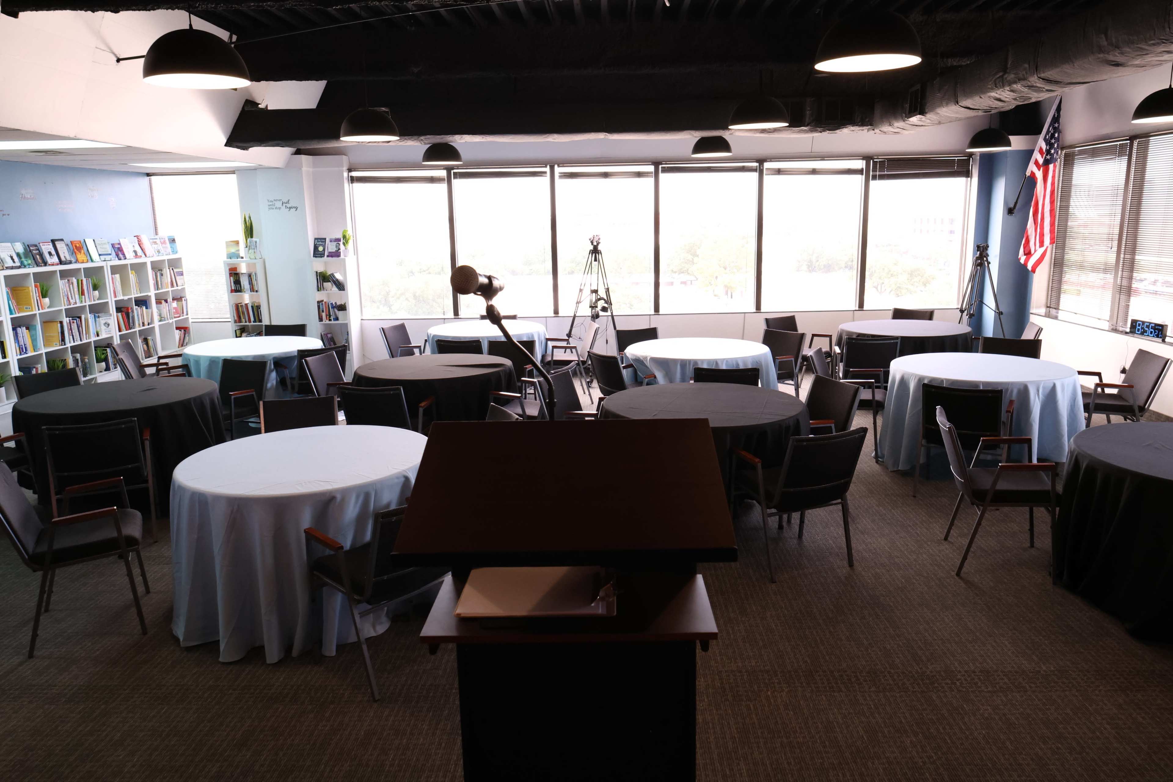 North Dallas Top-Floor Event Space for Meetings or Social Gatherings Image in Farmers Branch, Dallas, TX