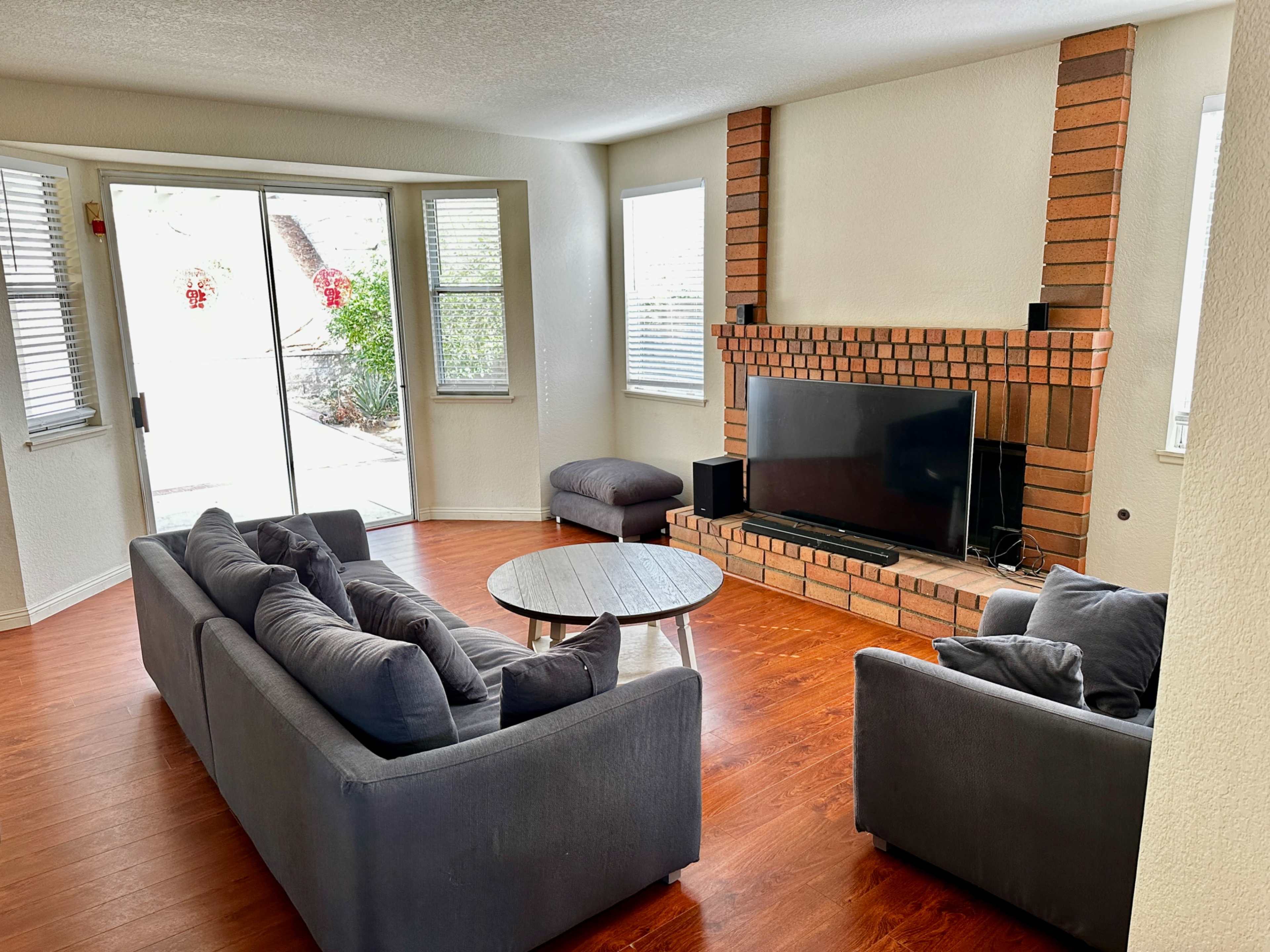 Charming house with front and back yard. Image in Walnut, Walnut, CA