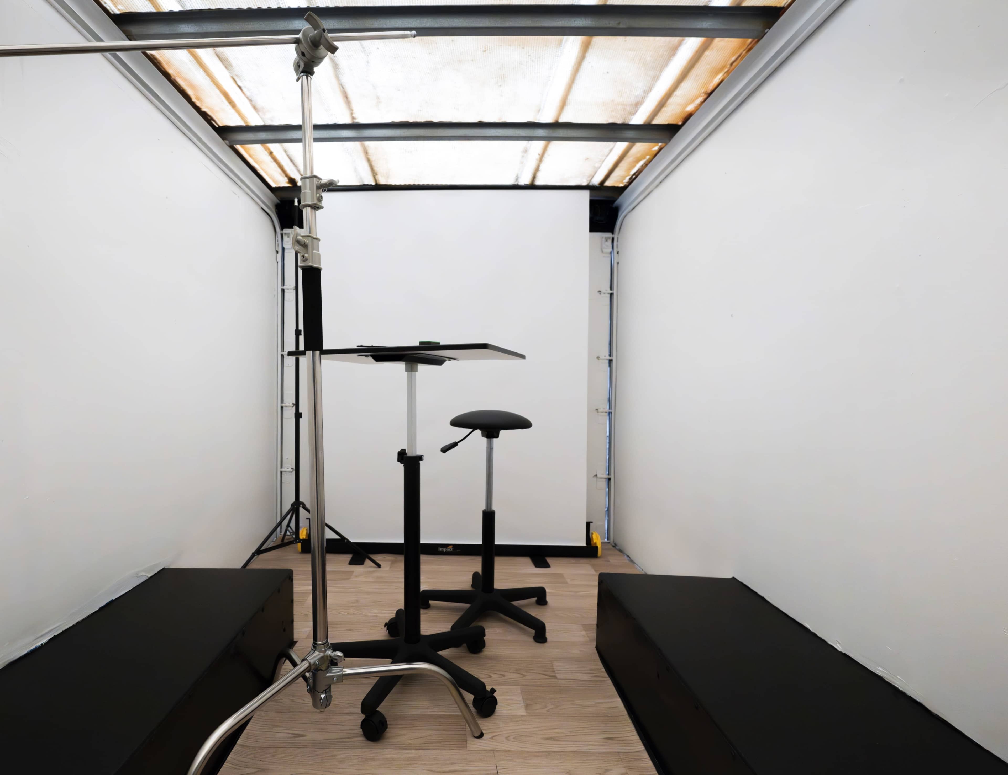 Creative Mobile Studio Truck for Photoshoots Image in Atlanta, Atlanta, GA