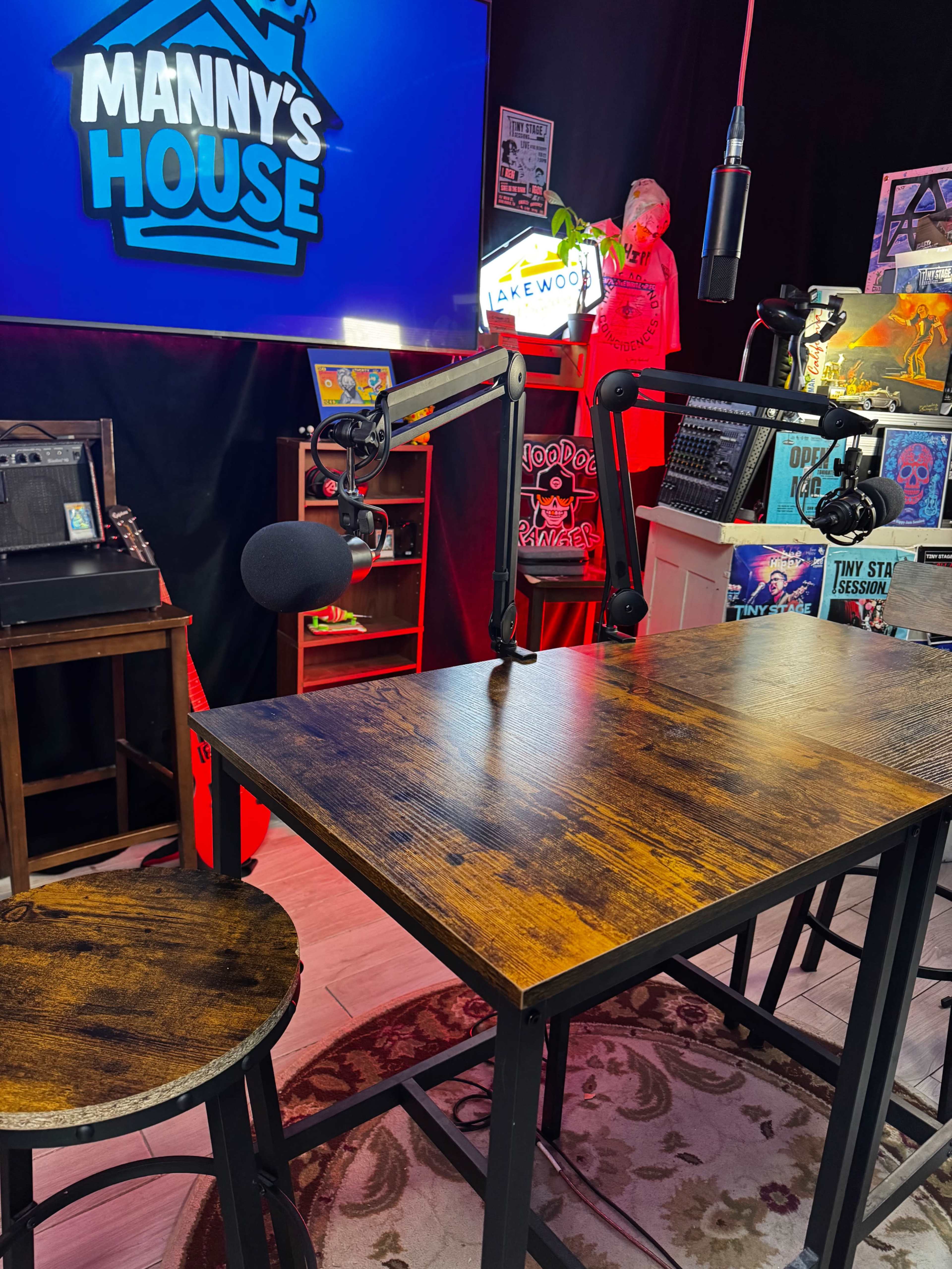 Manny’s House @ Luxury United Studios Image in Garland, Garland, TX