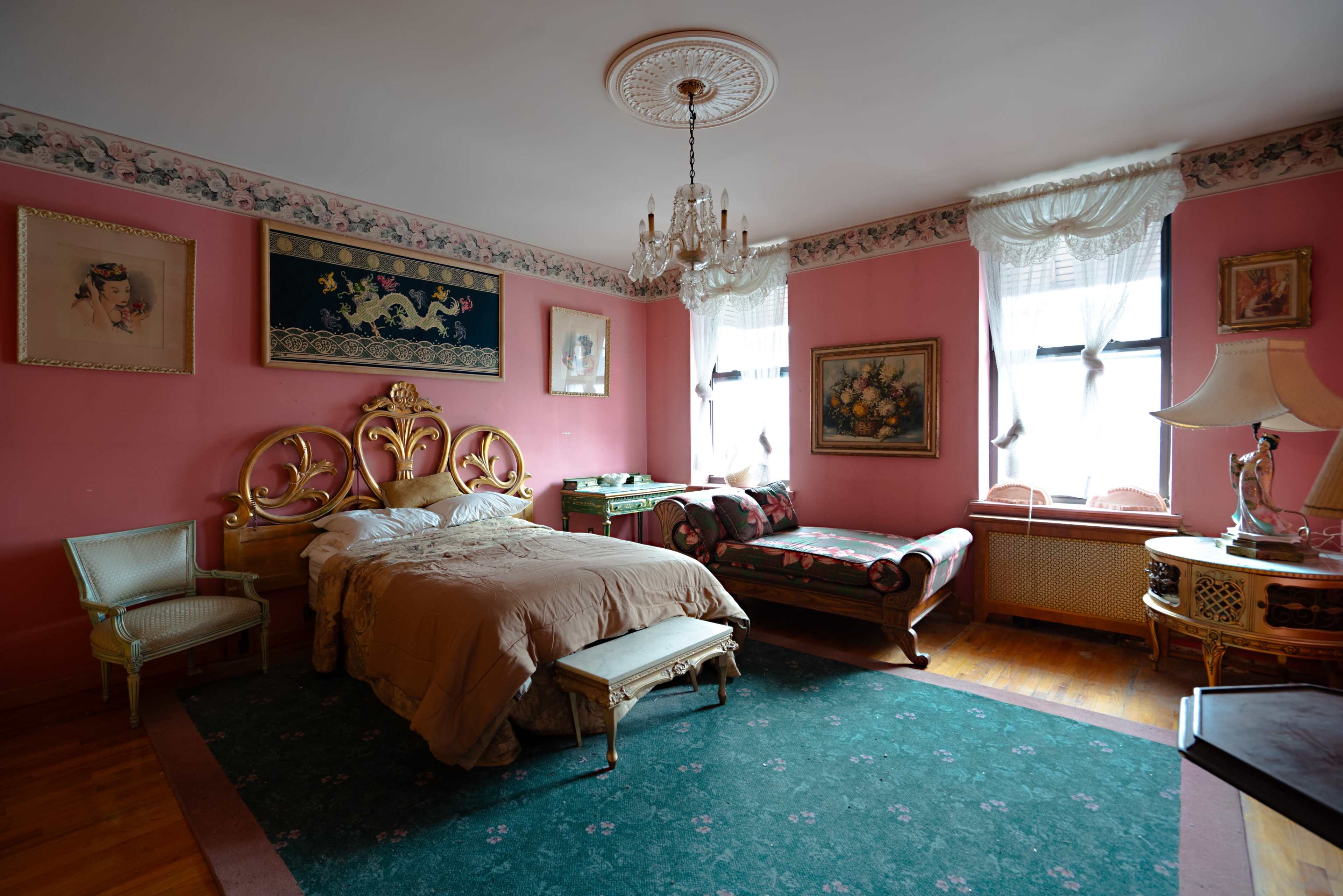 The Shapira's 1969 (Grandma Retro House) Image in Williamsburg, Brooklyn, NY