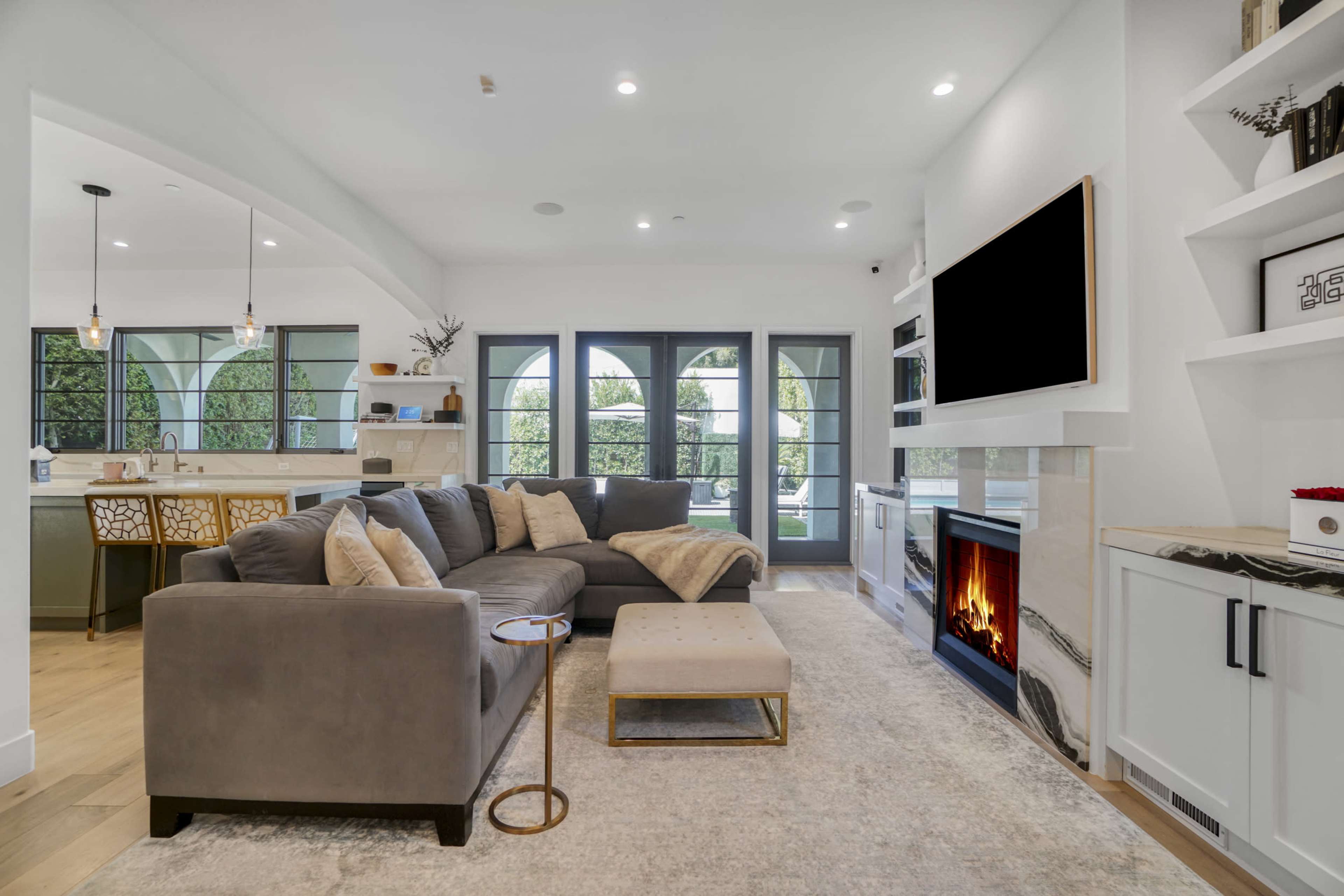 Modern Spanish Style Beverly Hills home with a pool Image in Central LA, Beverly Hills, CA