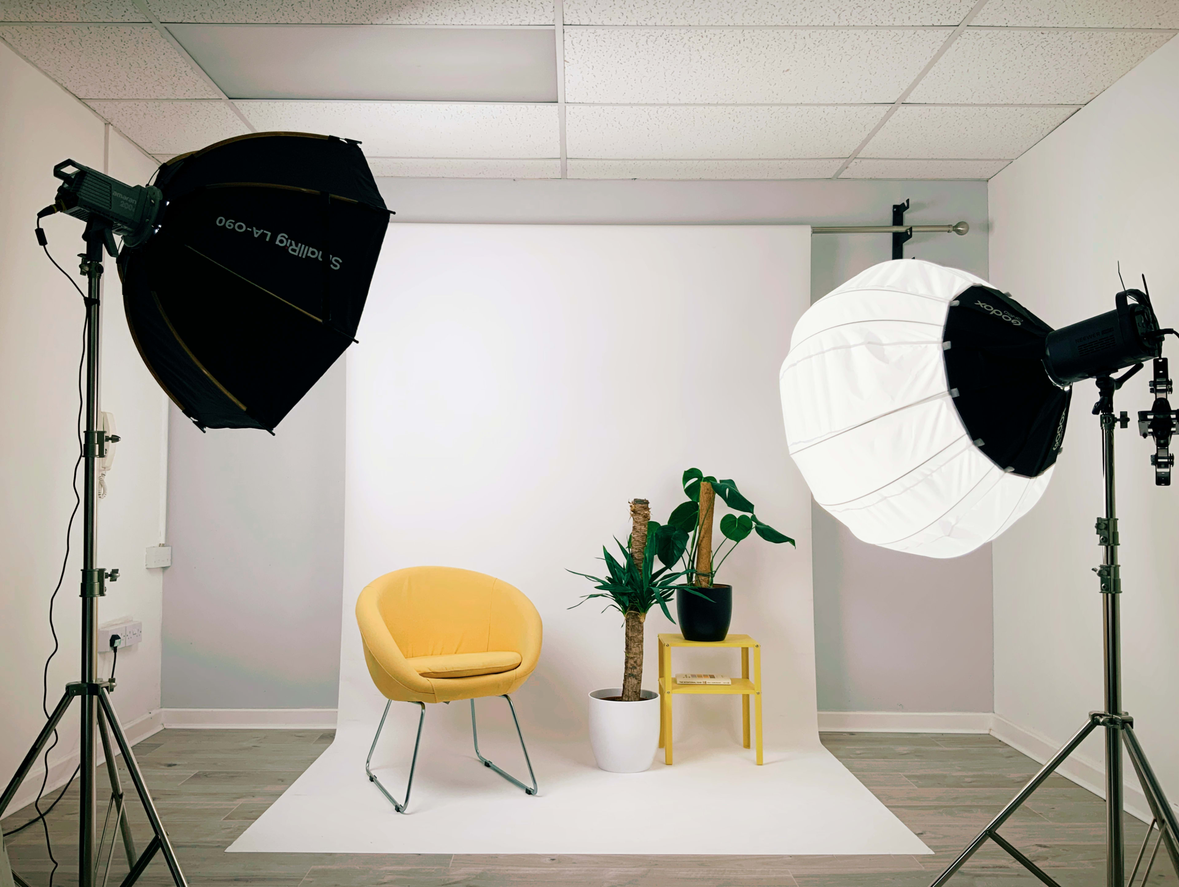 Minimalist Rural Content Space & Music Studio Image in Higham on the Hill, NUNEATON, ENG