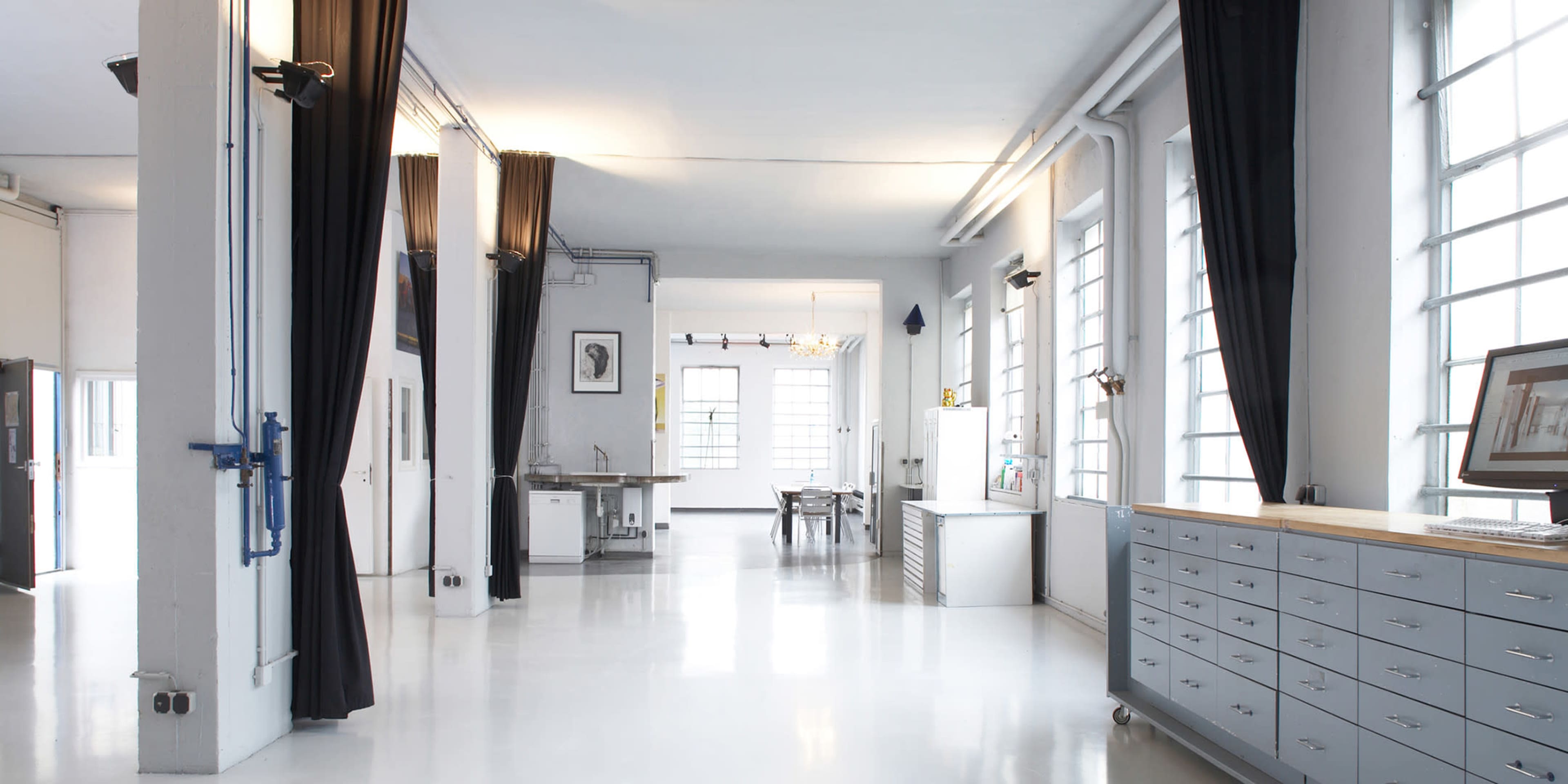 Onlight Studiorent in Frankfurt – Ideal for photo/video shoots Bild in Bockenheim, Frankfurt, 