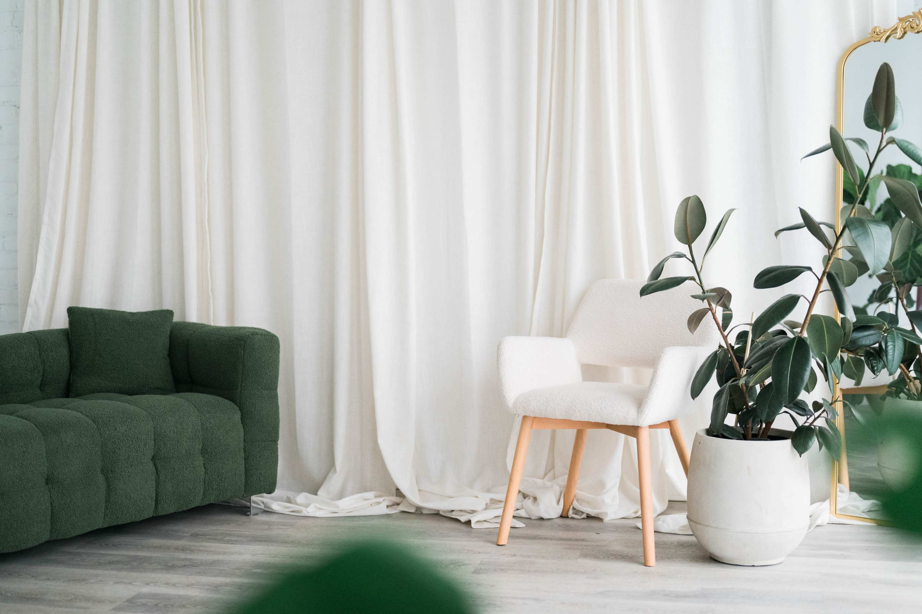 Bright Downtown Lynchburg Photo Studio & Microvenue Image in College Hill, Lynchburg, VA