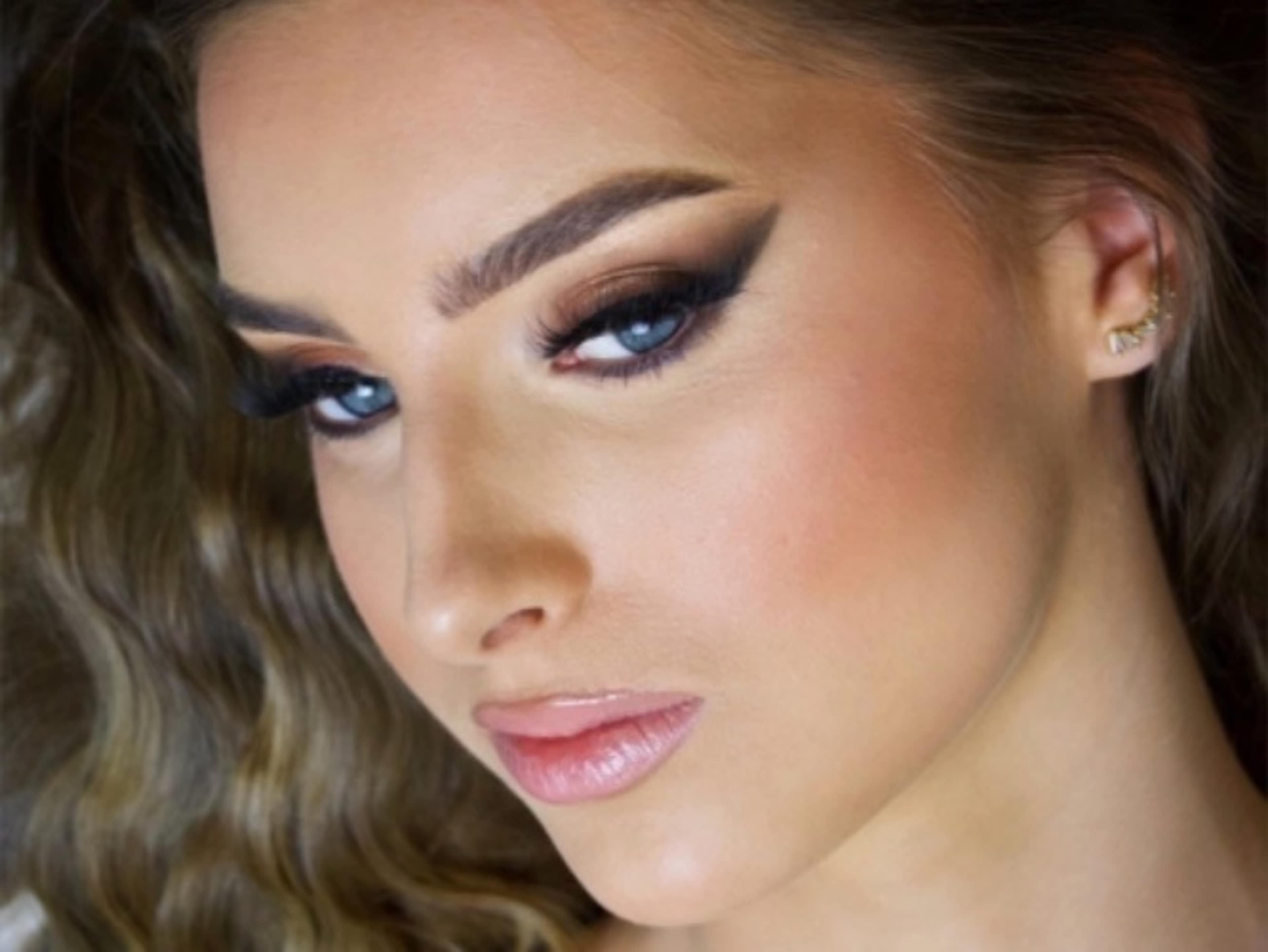 Makeup Artist 