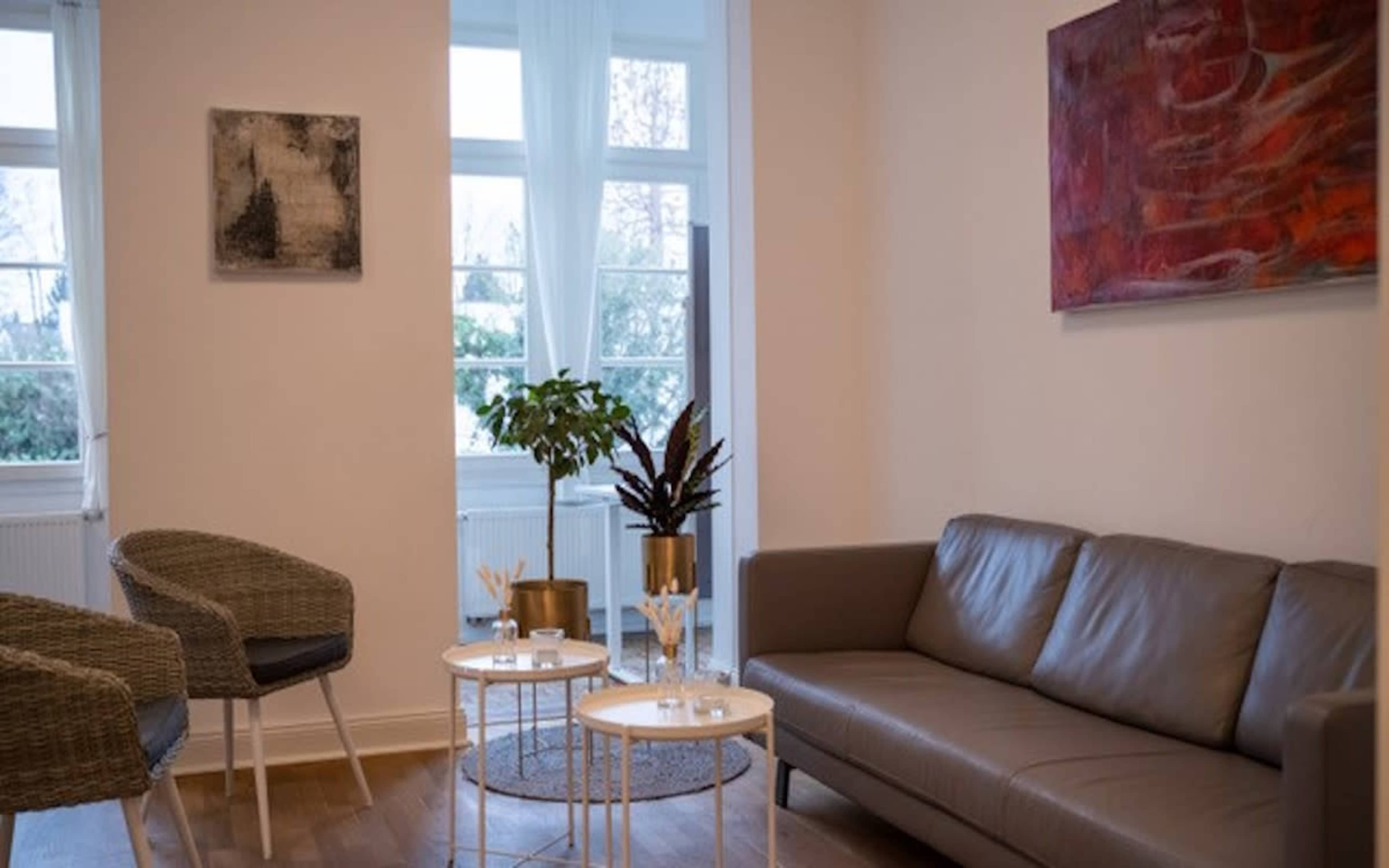 freistehende restaurierte Altstadtvilla, direkt neben dem Volkspark in Brühl Image in , Brühl