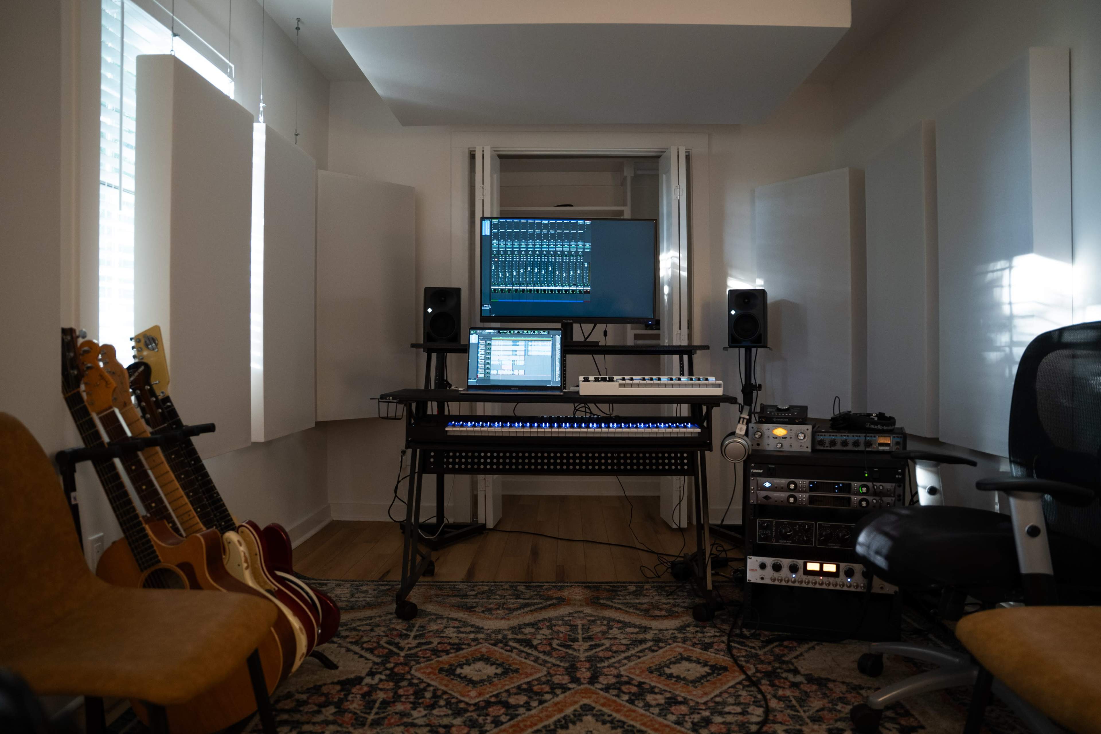 Multi-Purpose Studio for Recording, Photoshoots & Live Band Music Videos Image in East Nashville, Nashville, TN