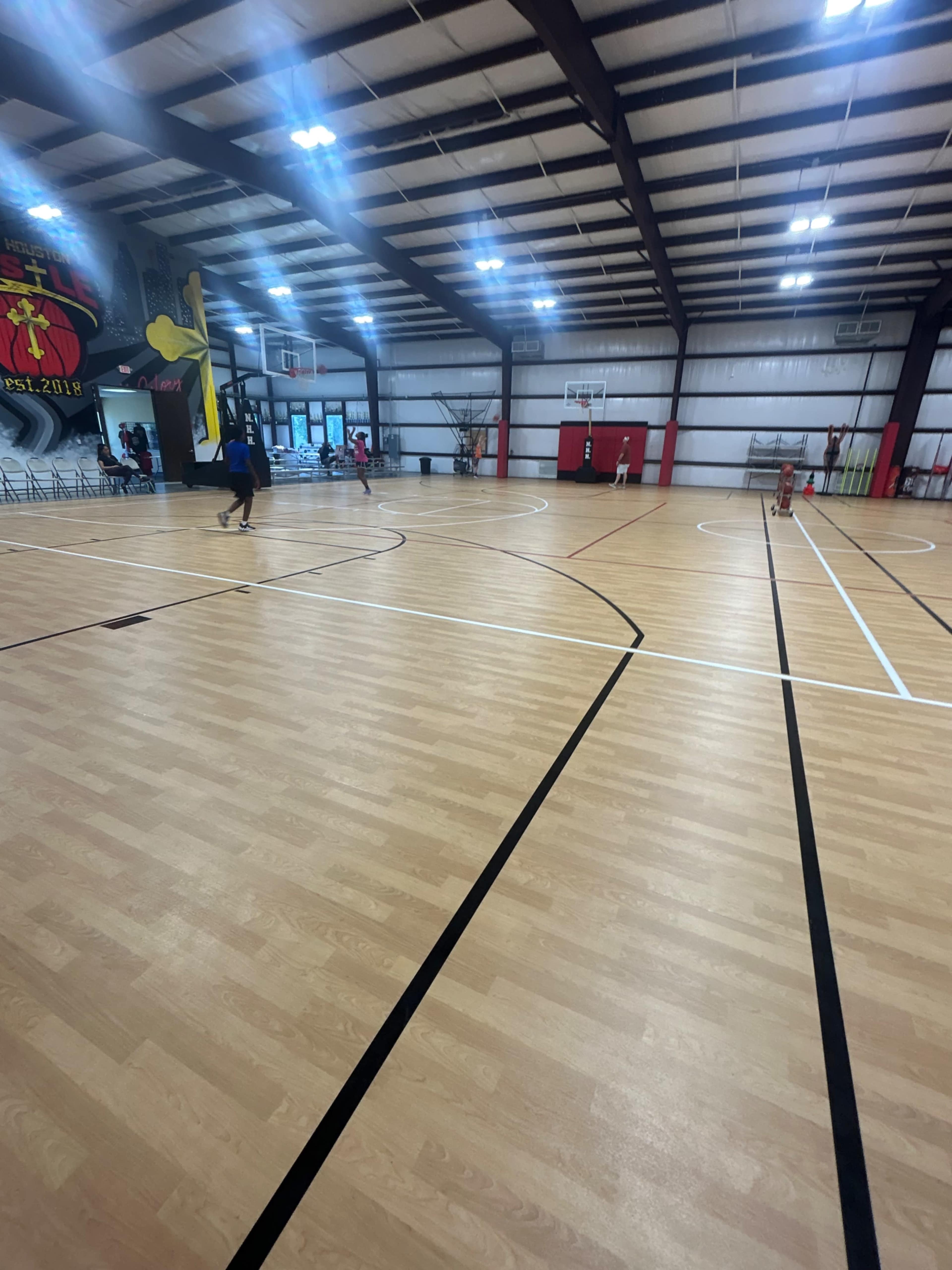 Basketball Gymnasium with Office Spaces Available North Houston Area Image in Iah / Airport Area, Humble, TX