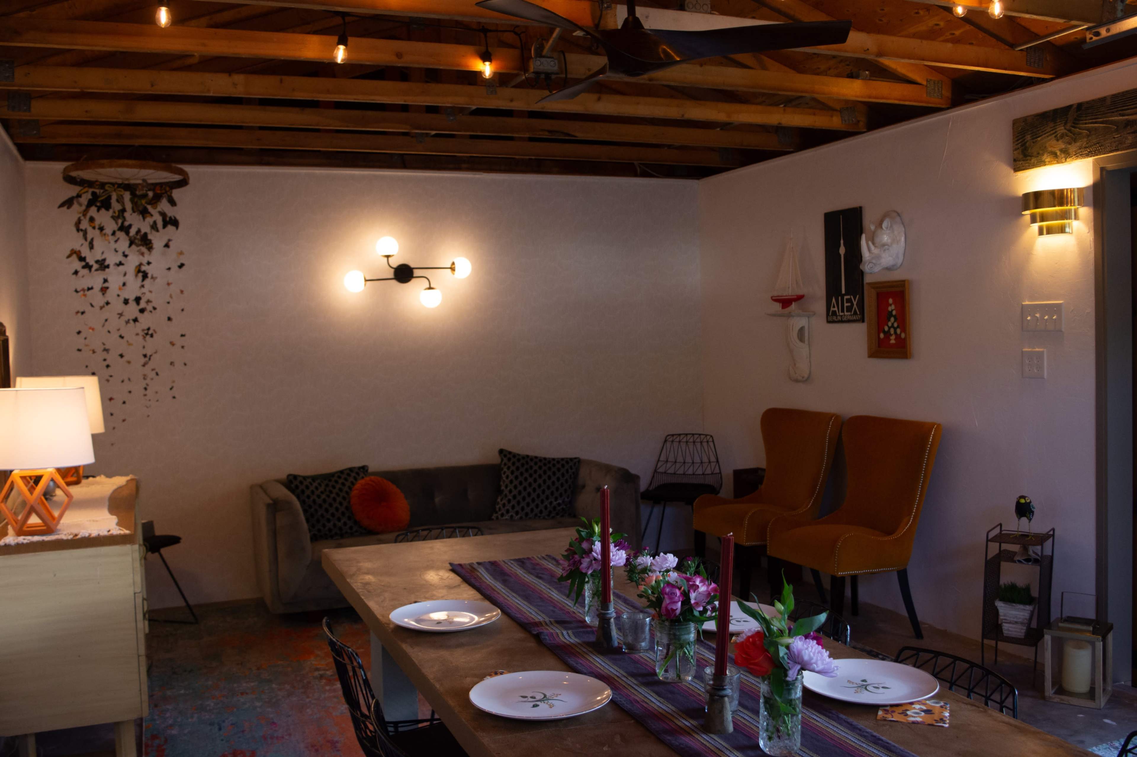 Stylish Mid-Century Modern Gathering Space Image in Pleasant Valley, Colorado Springs, CO