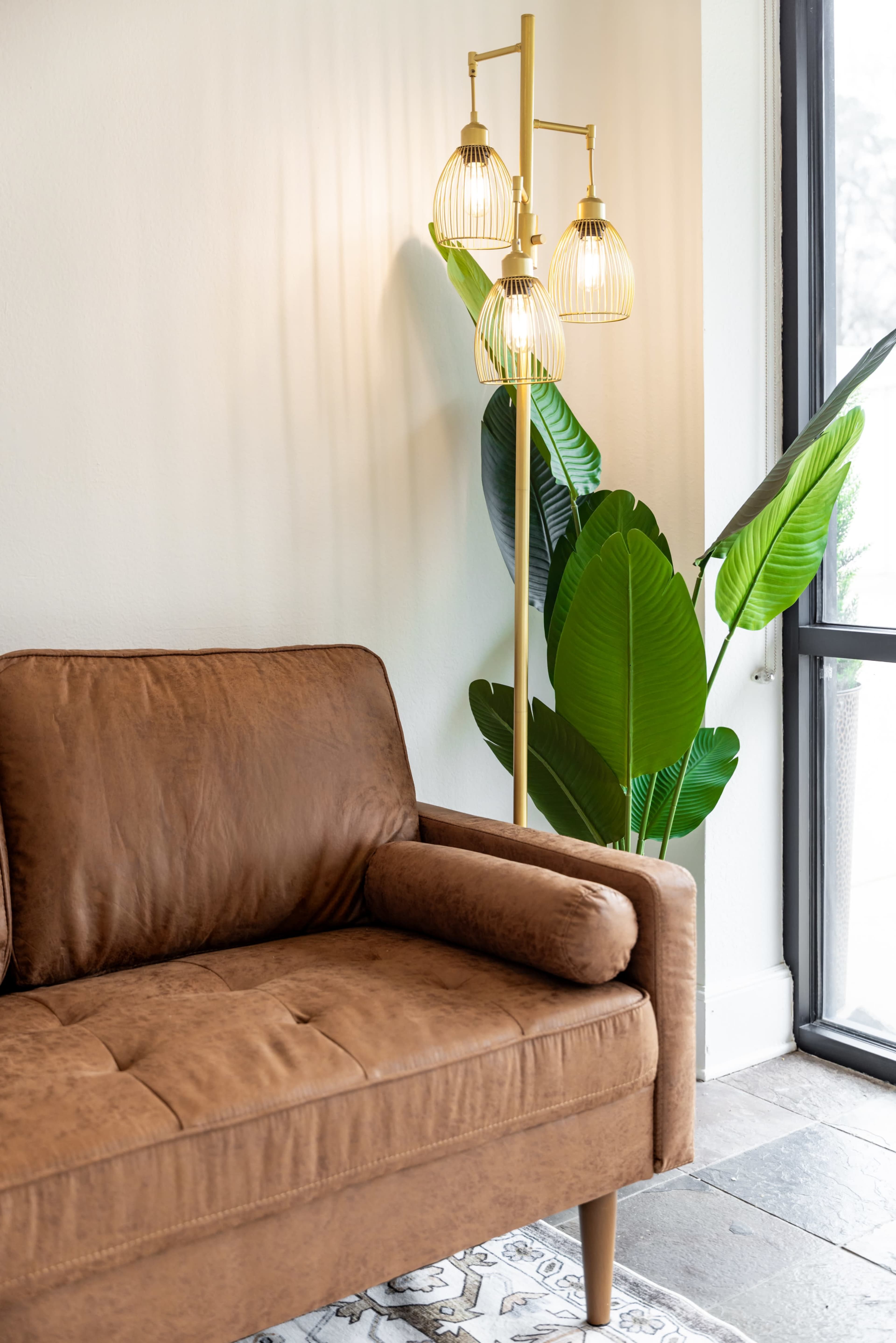 Lifestyle & Commercial Warehouse Studio Image in Auburn, Auburn, AL