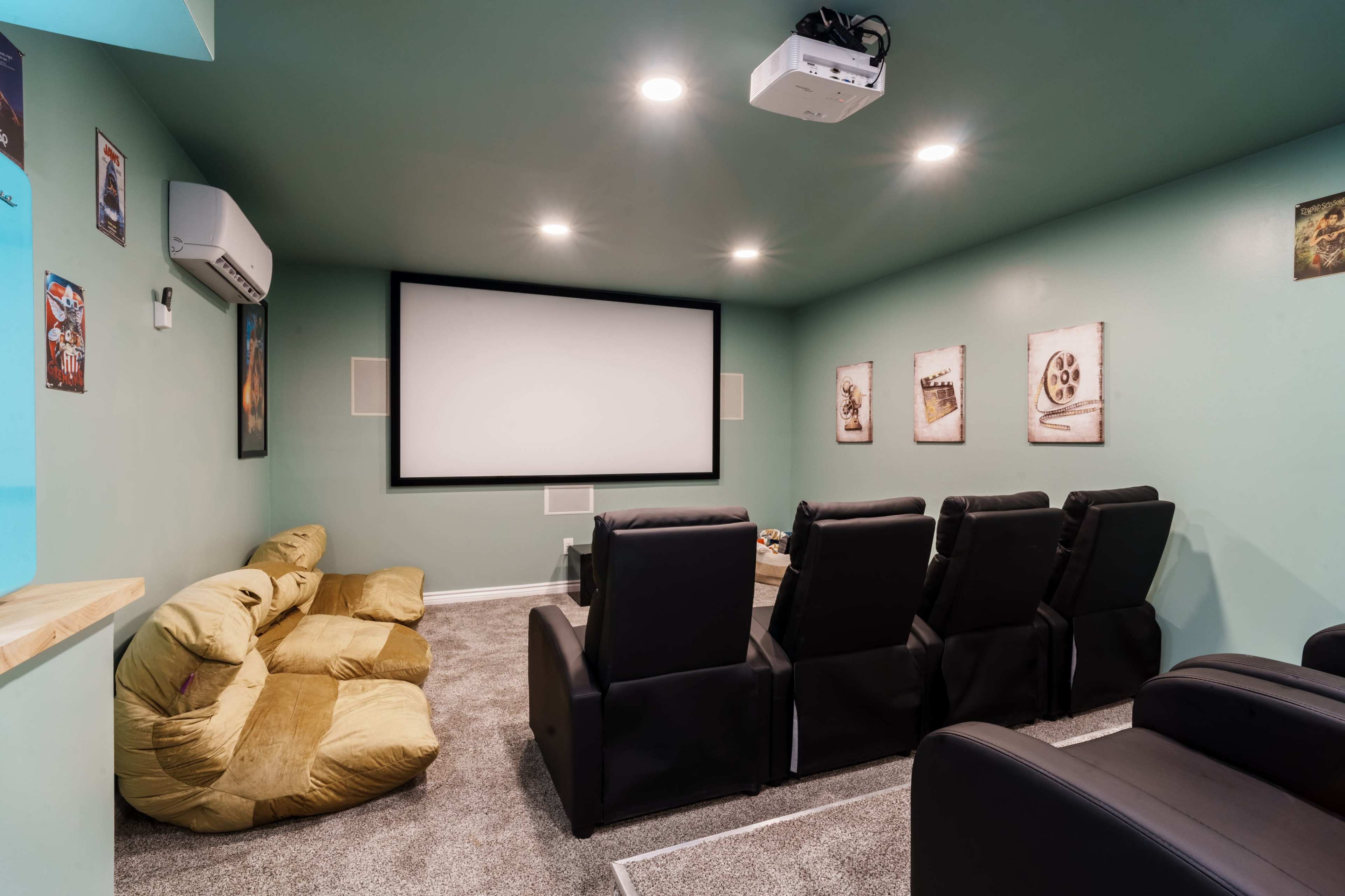 Luxury Home in the Mountains with Indoor Pool and Home Theater Image in Middle Smithfield Township, East Stroudsburg, PA