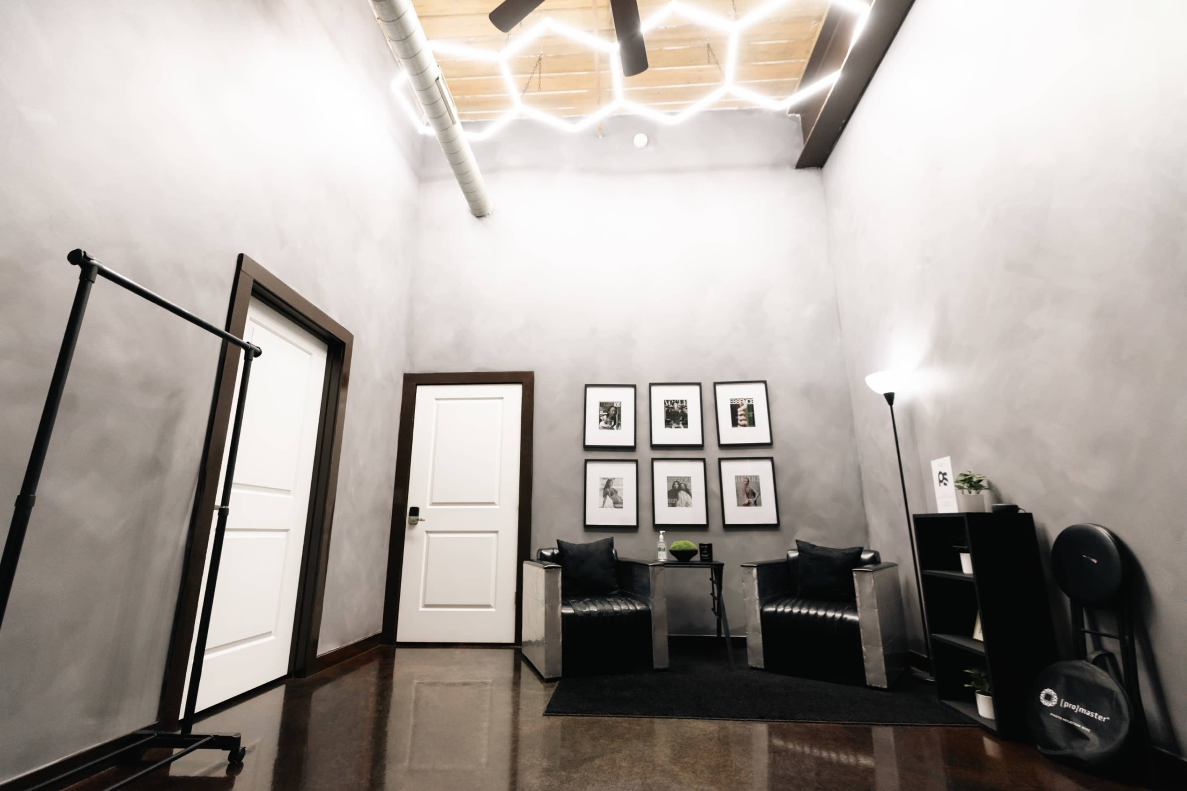 Luxurious Studio Loft with Various Sets Image in Arcadia, Spartanburg, SC