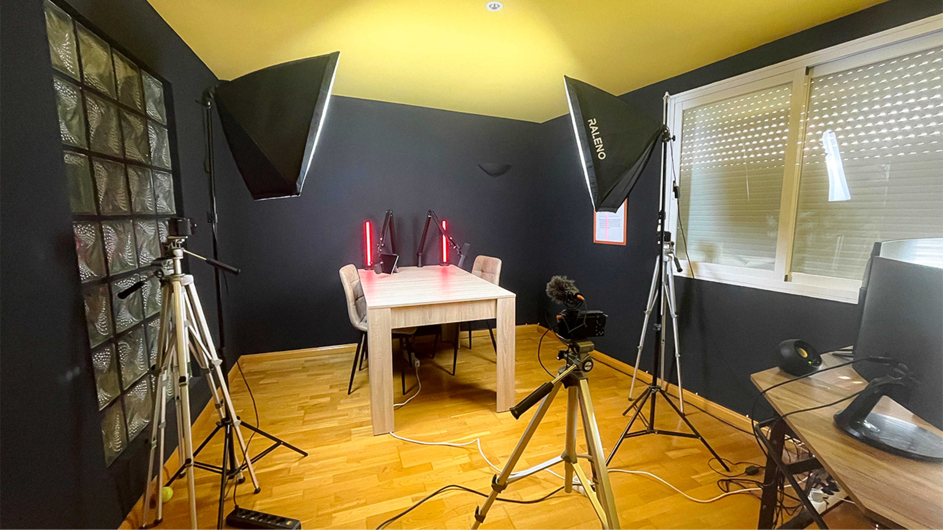 Estudio ideal para Podcasts a 10 minutos de Barcelona Imagen en , Cornellà de Llobregat, B