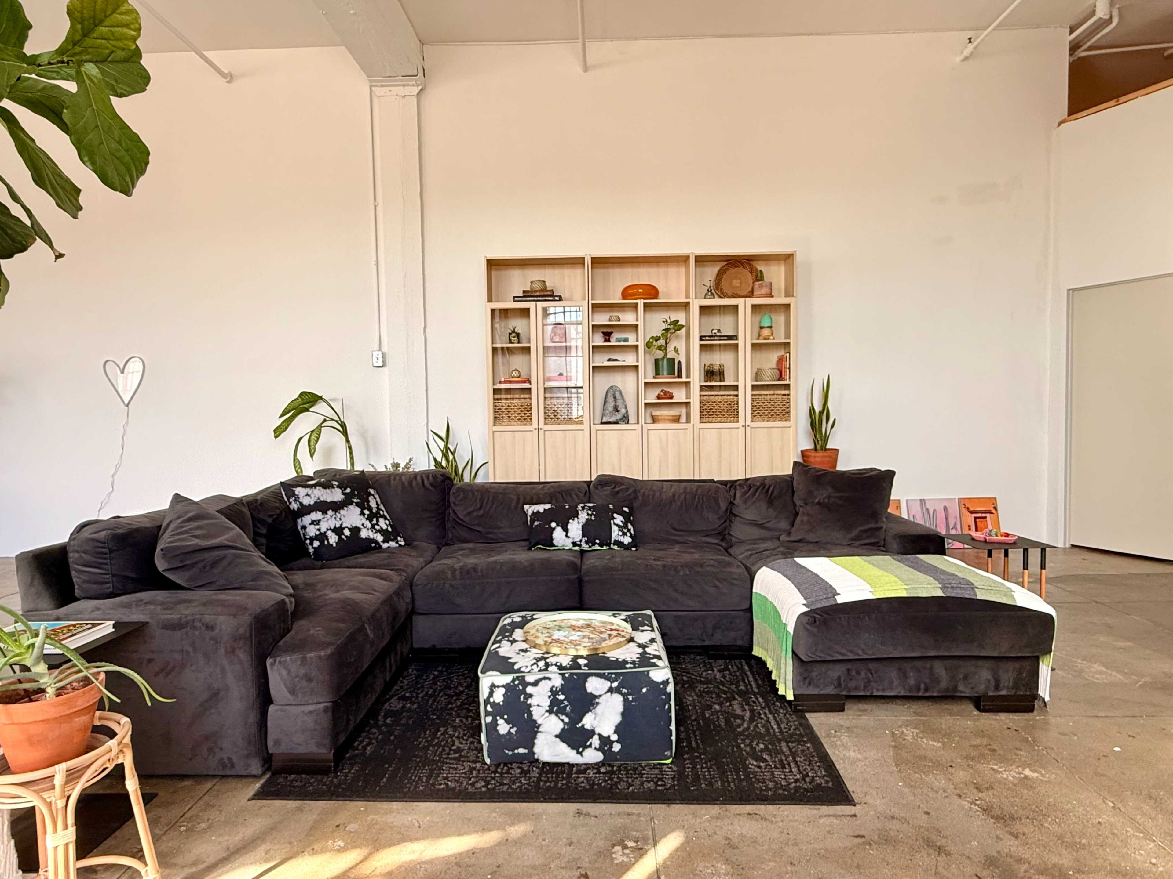 Arts/Warehouse District Loft Oasis - Photo & Film Studio Image in Central LA, Los Angeles, CA