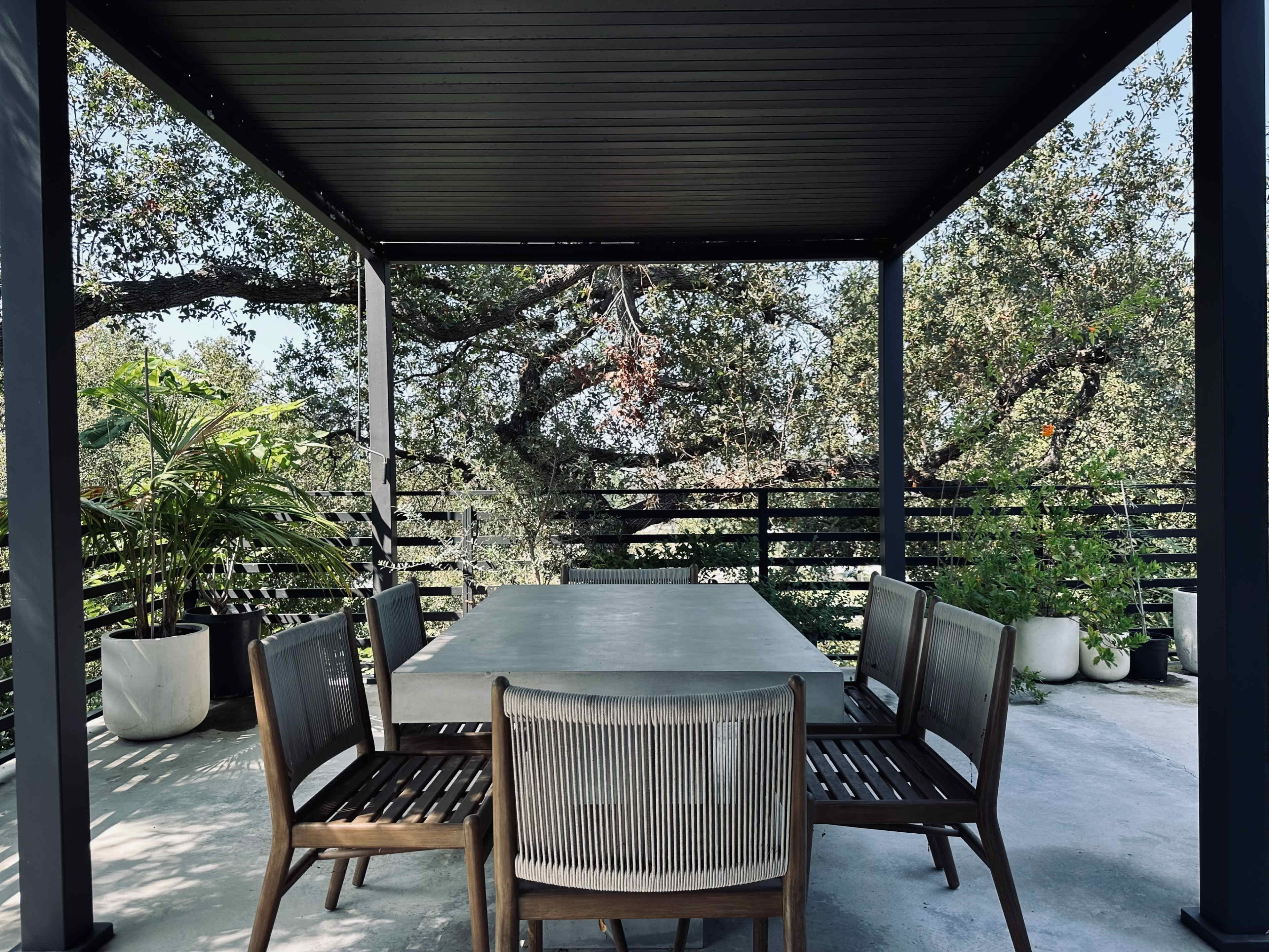 𝗪𝗔𝗟𝗗𝗘𝗡 Outdoor Architectural Retreat Image in Hastings Ranch, Pasadena, CA