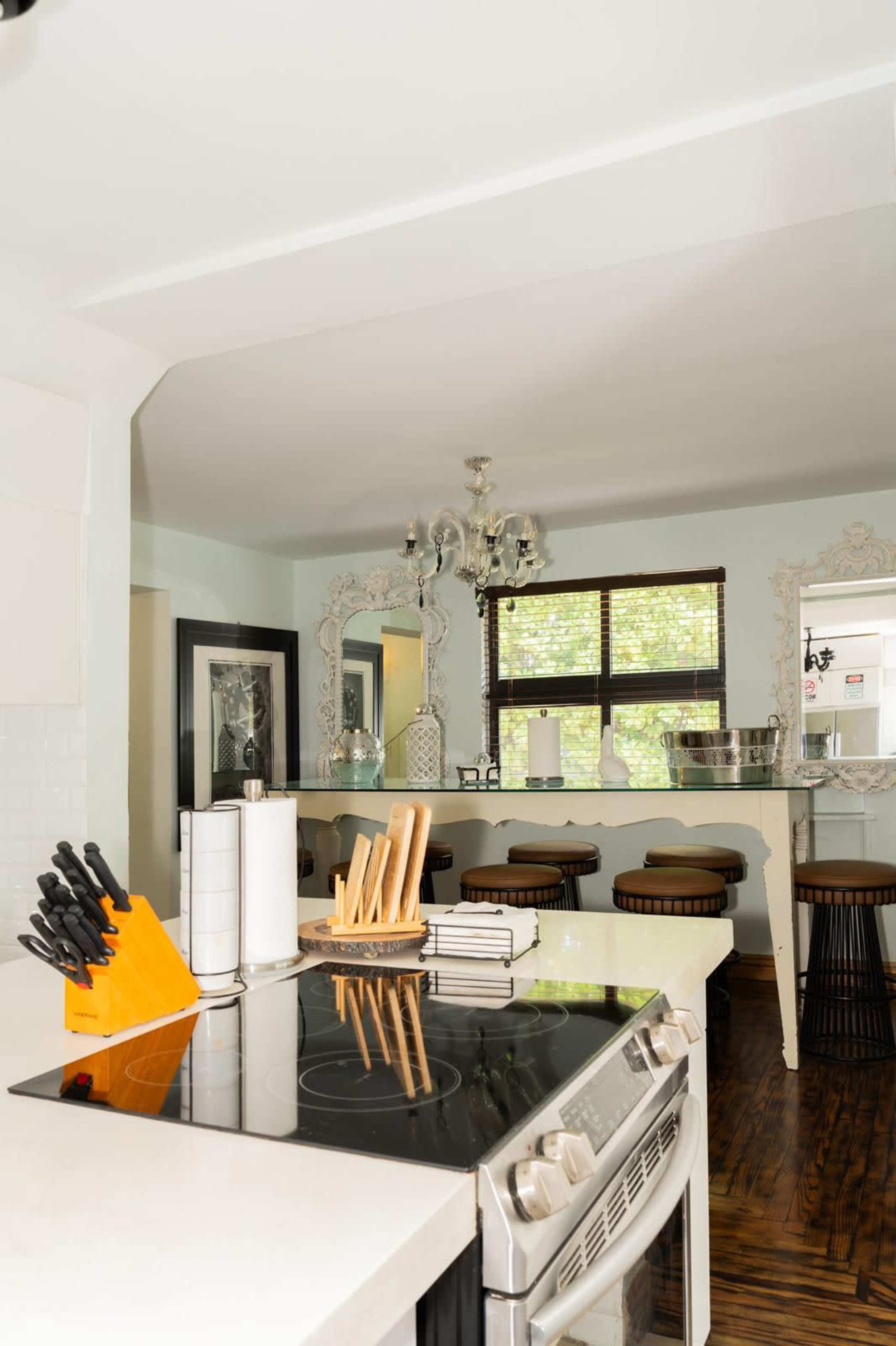 Waterfront estate/yacht access in the heart of Miami Image in Allapattah, Miami, FL