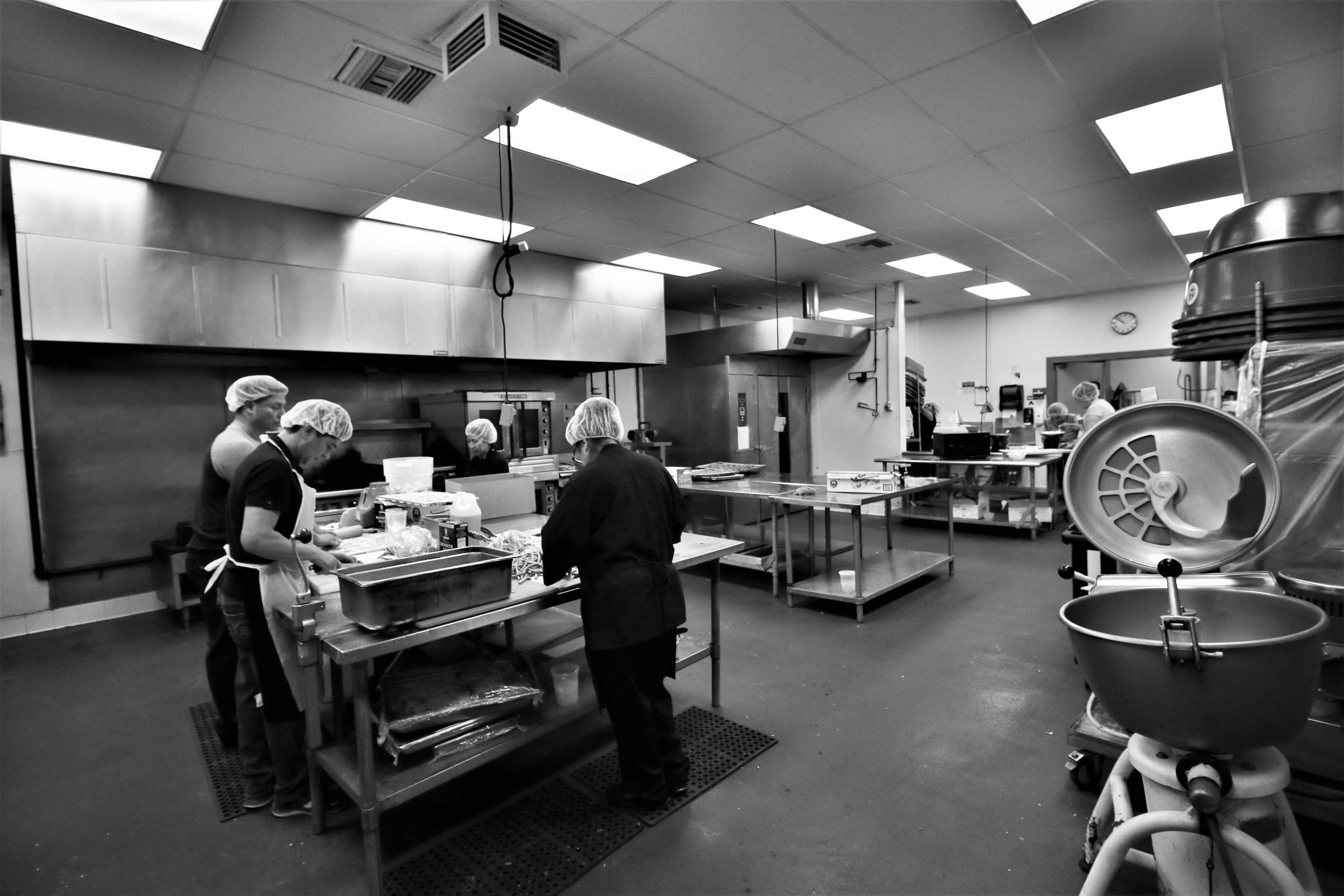 Full Service Commercial Kitchen Image in Sun Valley, Sun Valley, CA