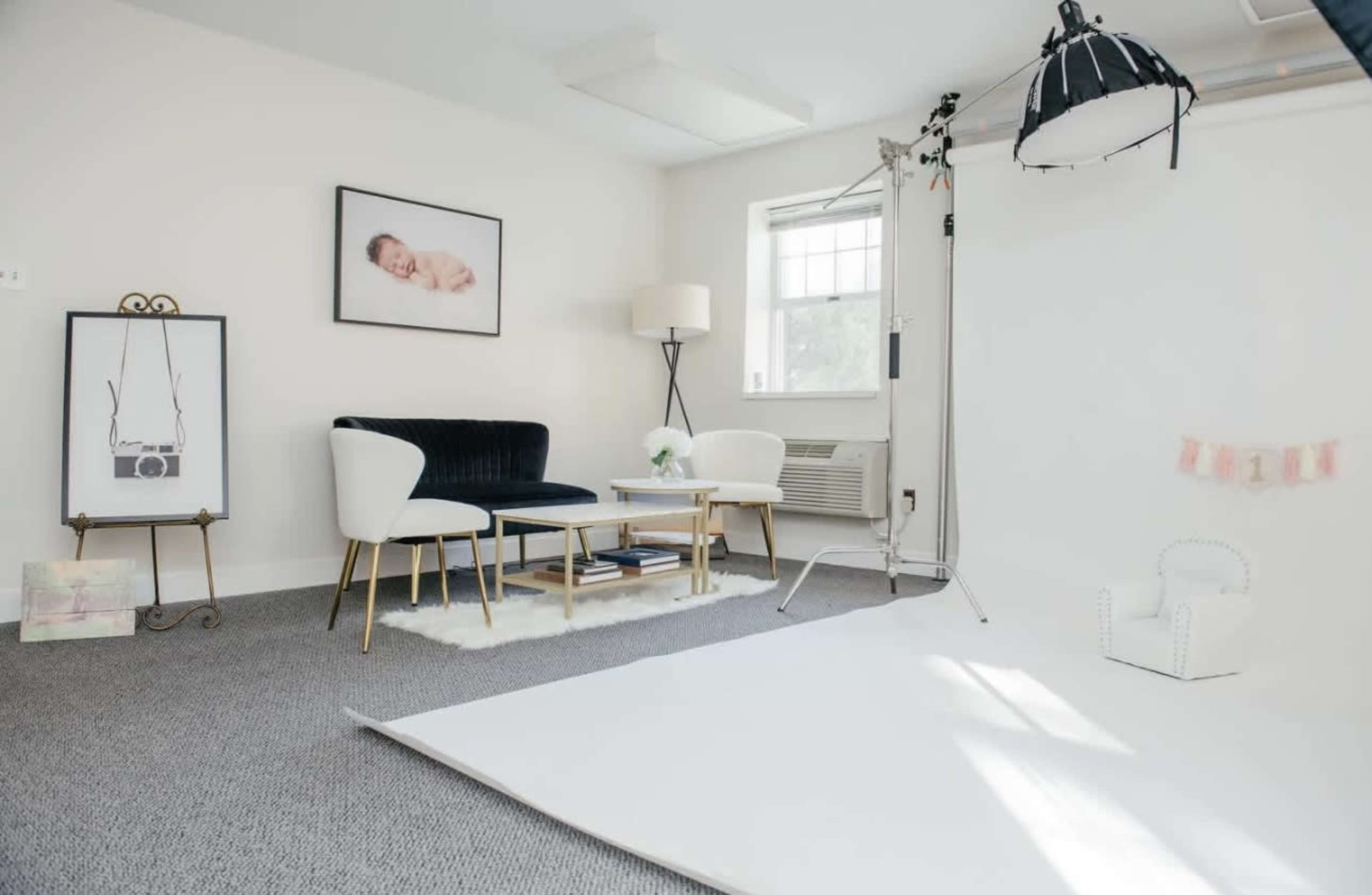 Photography studio on Main Street in Newark, De Image in Newark, Newark, DE