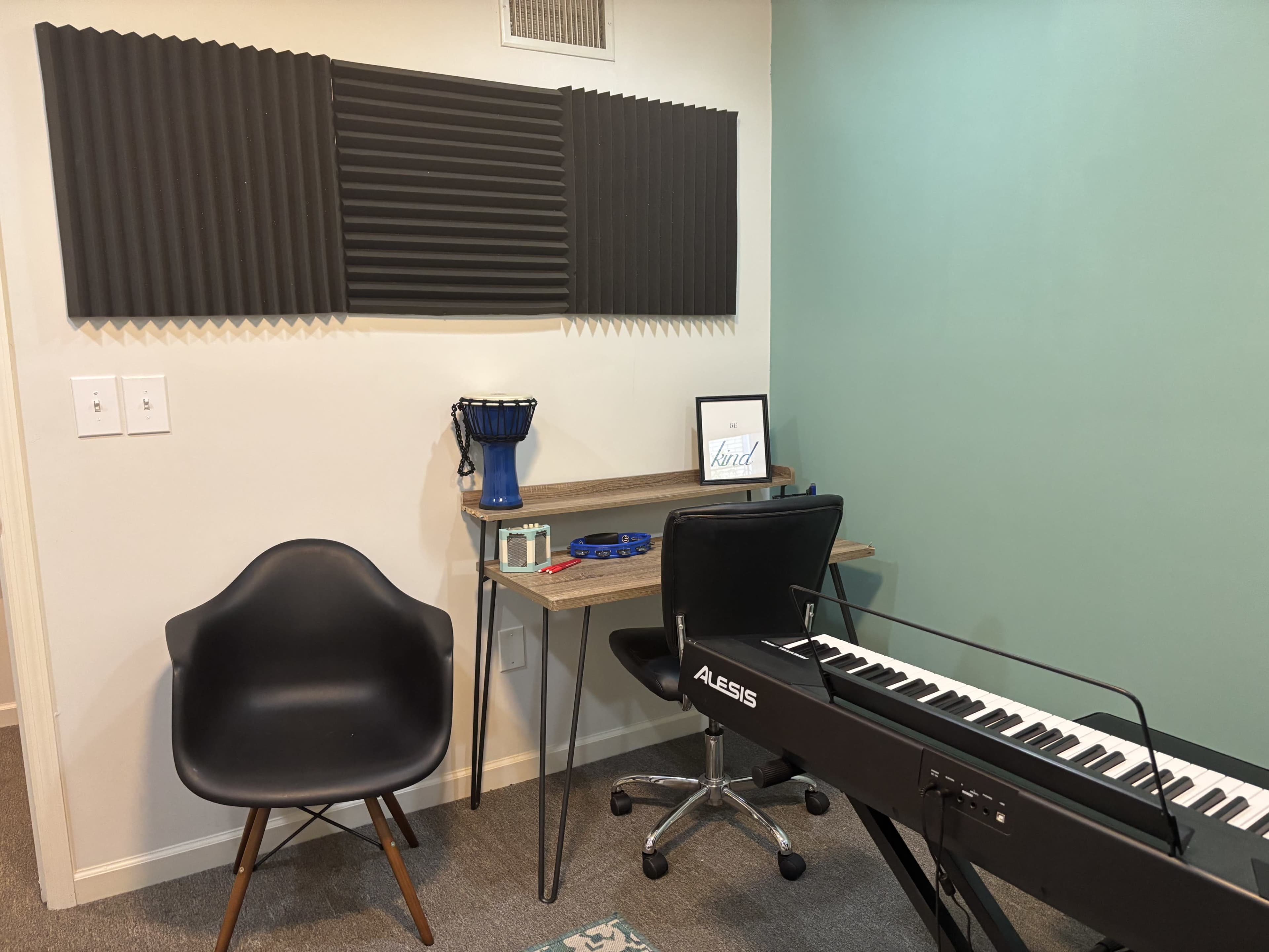 Co-Writing Room/Practice Space for Musicians on Music Row Image in Music Row, Nashville, TN