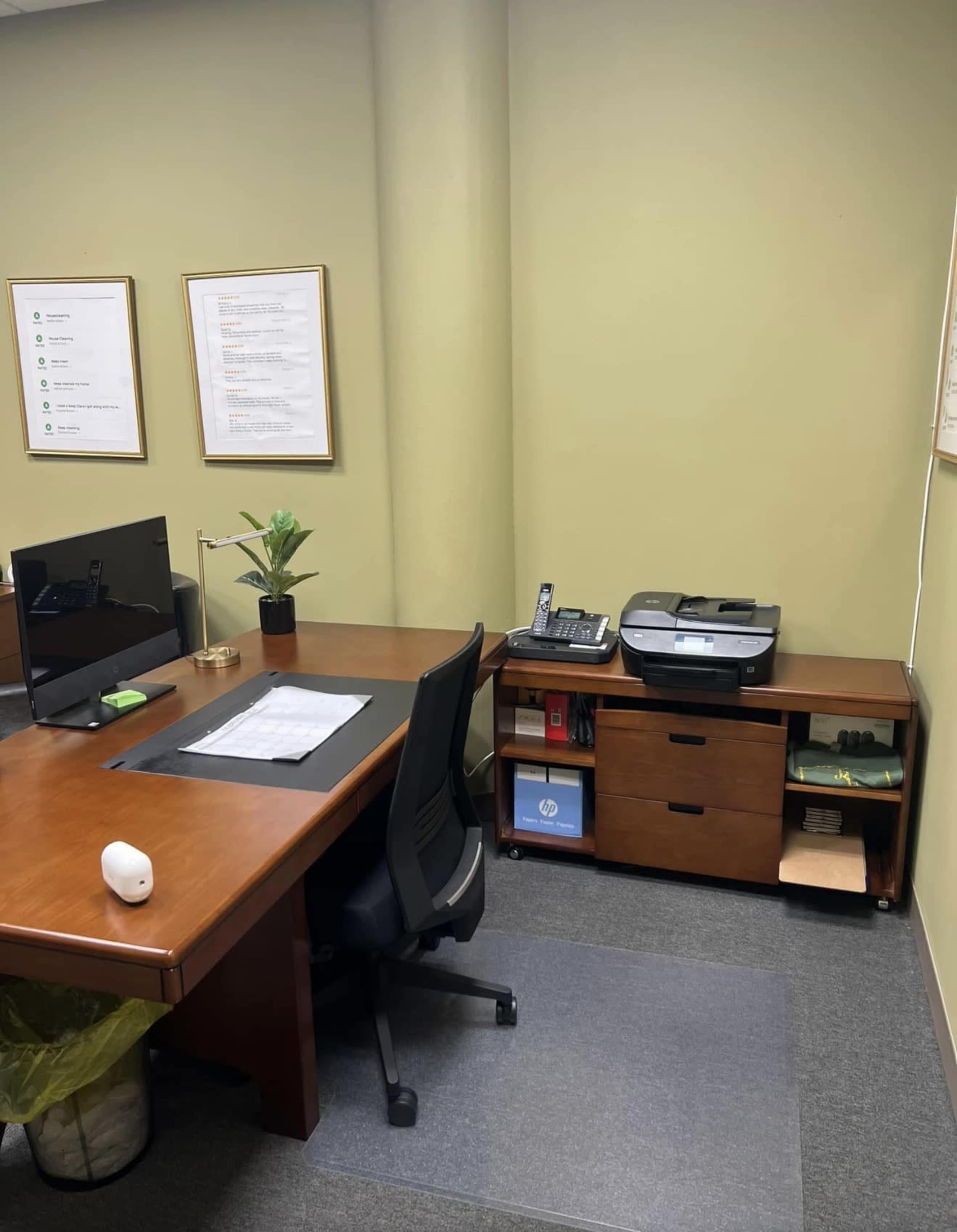 Private Business Office Suite Image in South Side, Chicago, IL