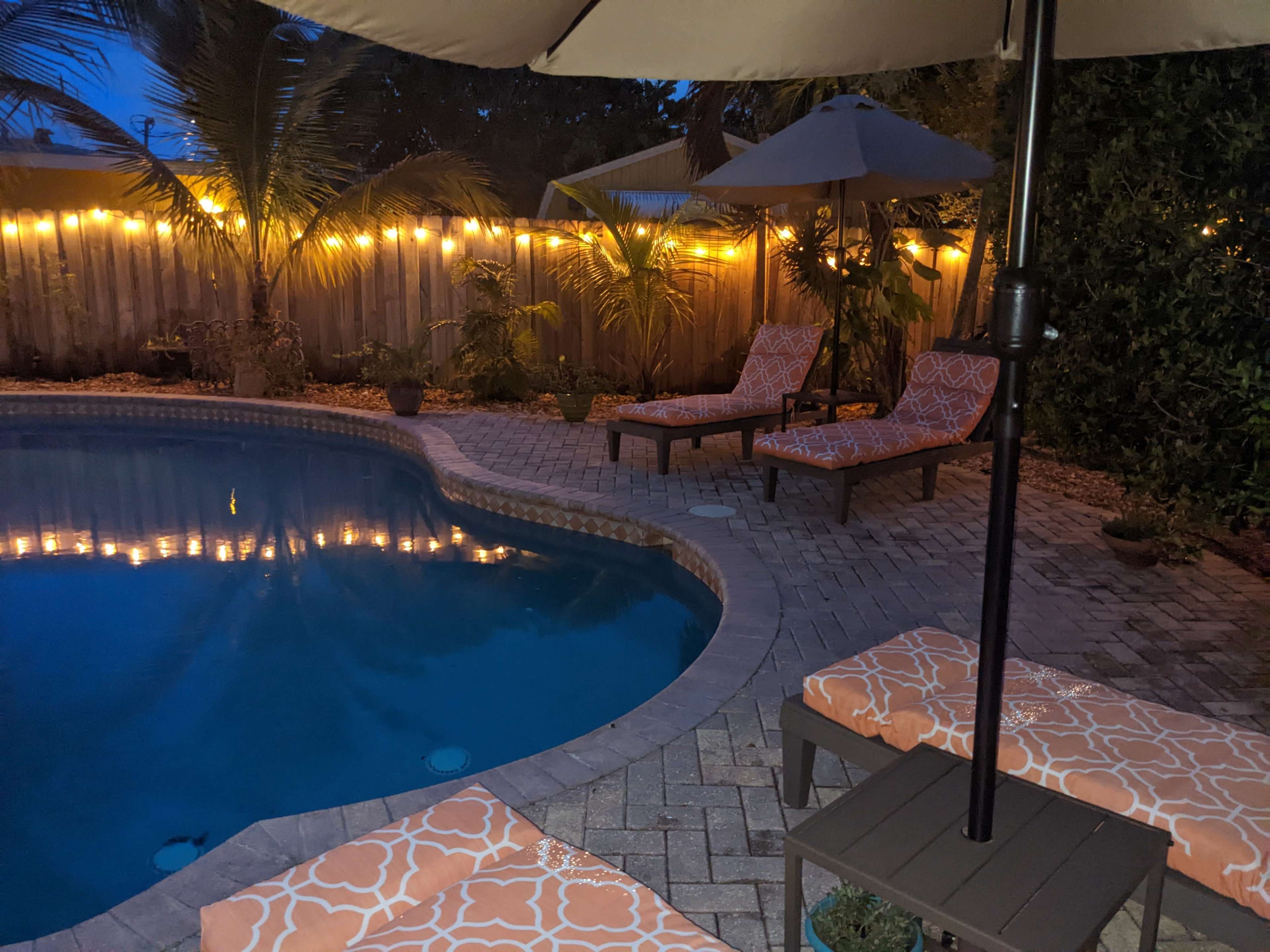 Charming Pool Home with backyard Oasis Image in Oakland Park, Fort Lauderdale, FL