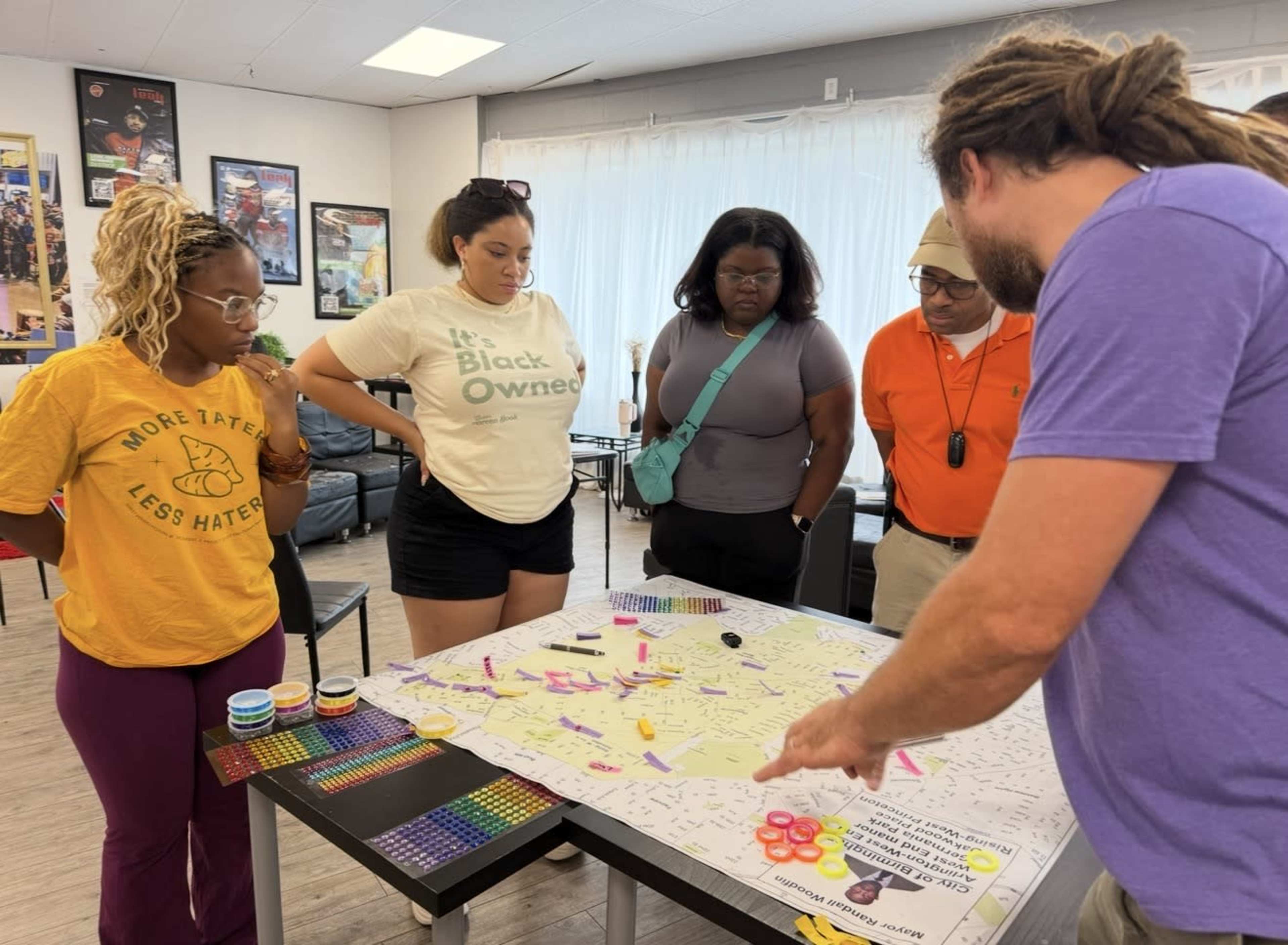 Creative Meeting, Workshop & Co-Working Space with Bookstore Vibe Image in Crooked Creek, INDIANAPOLIS, IN