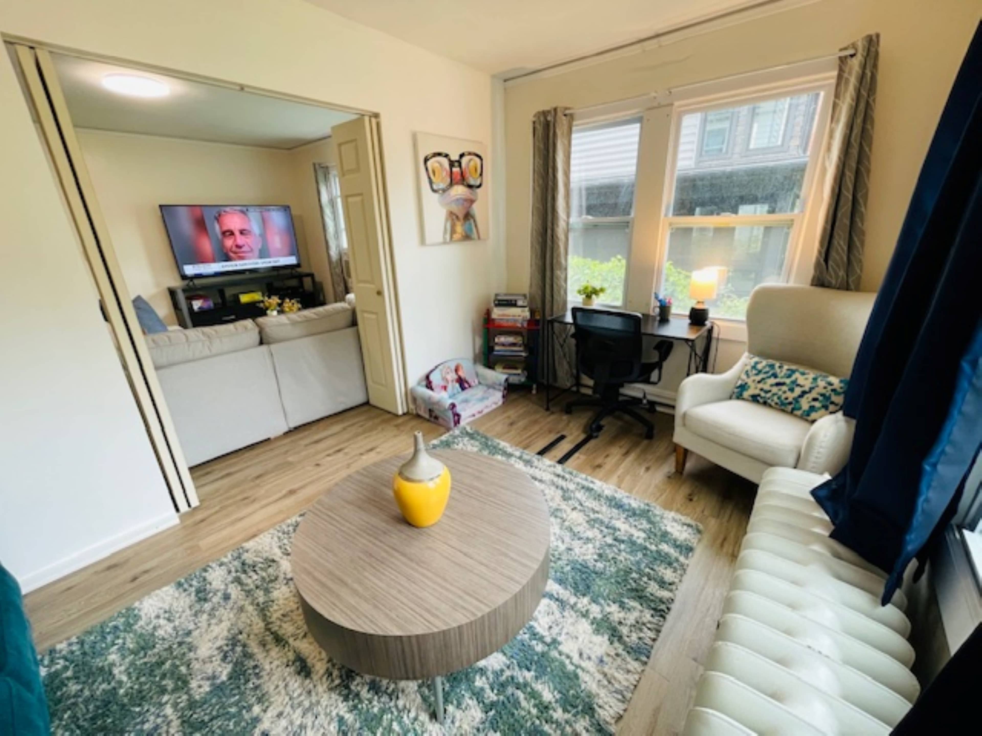 Two bedroom apartment in the heart of Evanston Image in Evanston, Evanston, IL