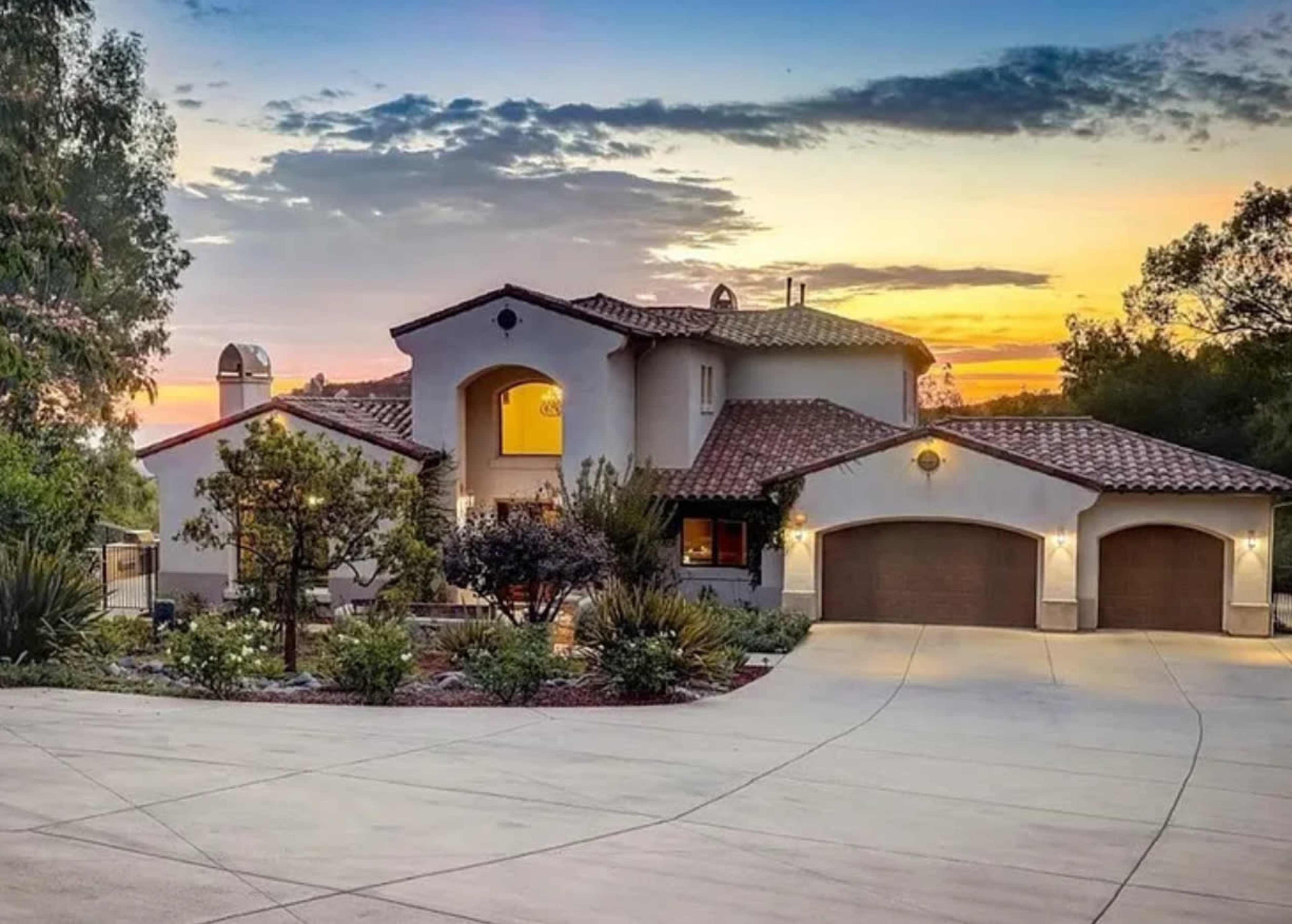 Modern Outdoor Pool Area with Golden Hour Views Image in Hidden Meadows, Escondido, CA