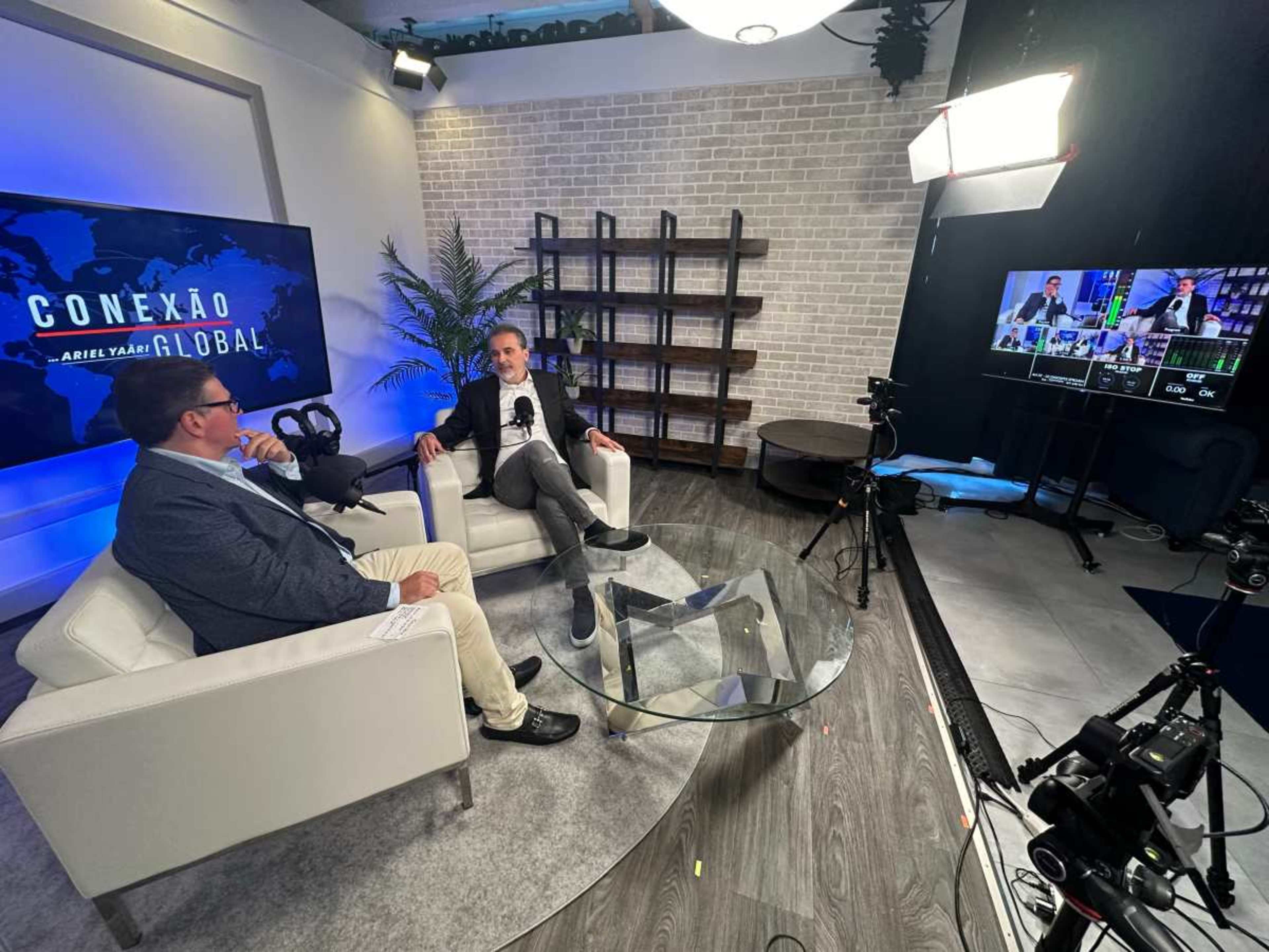 Podcast and Green Screen Video Production Studio Image in Miami Springs, Miami Springs, FL