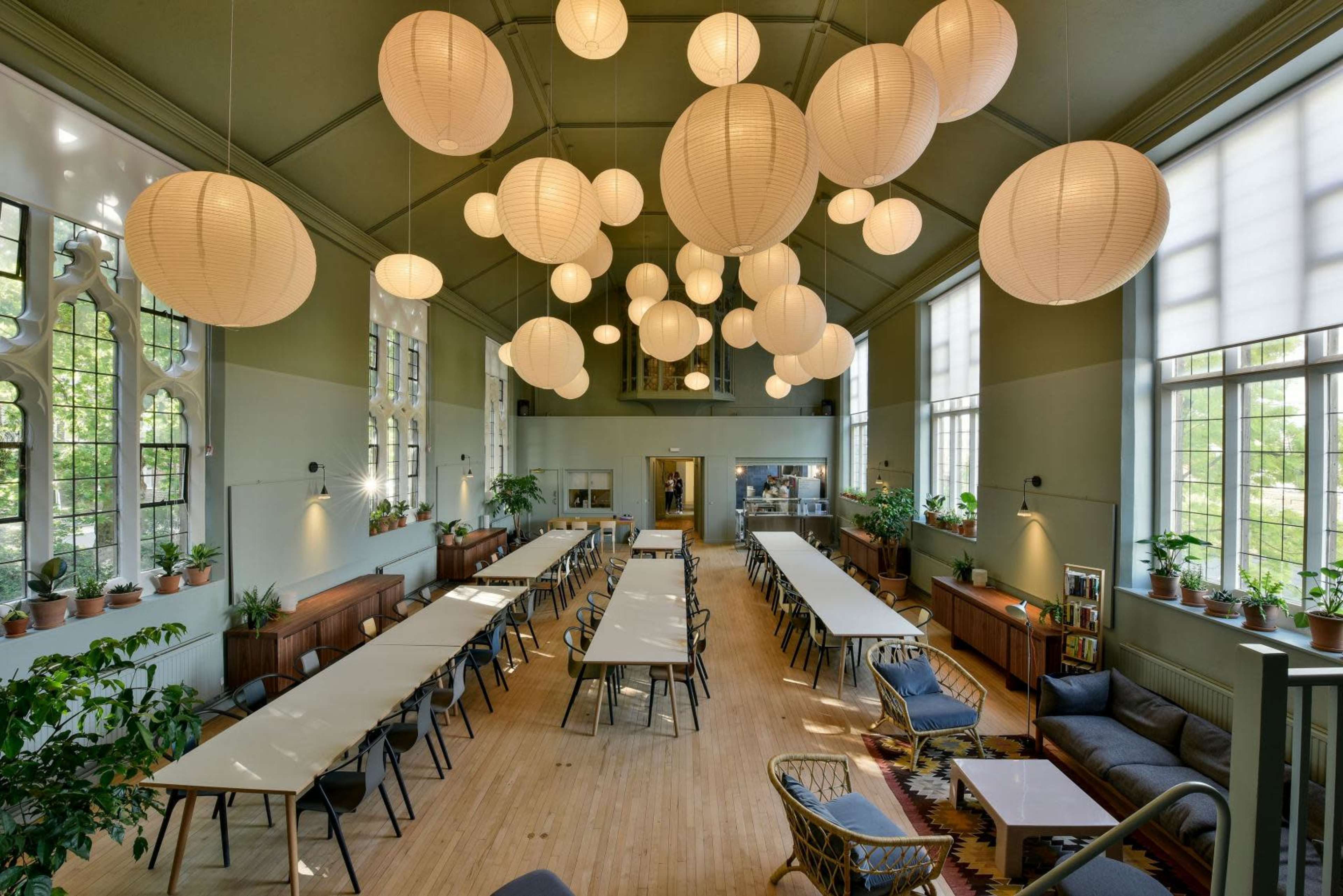 Urban Oasis: Versatile Venue with Natural Light for Supper Clubs, Weddings, Corporate Dos and More Image in Kensington, London, ENG