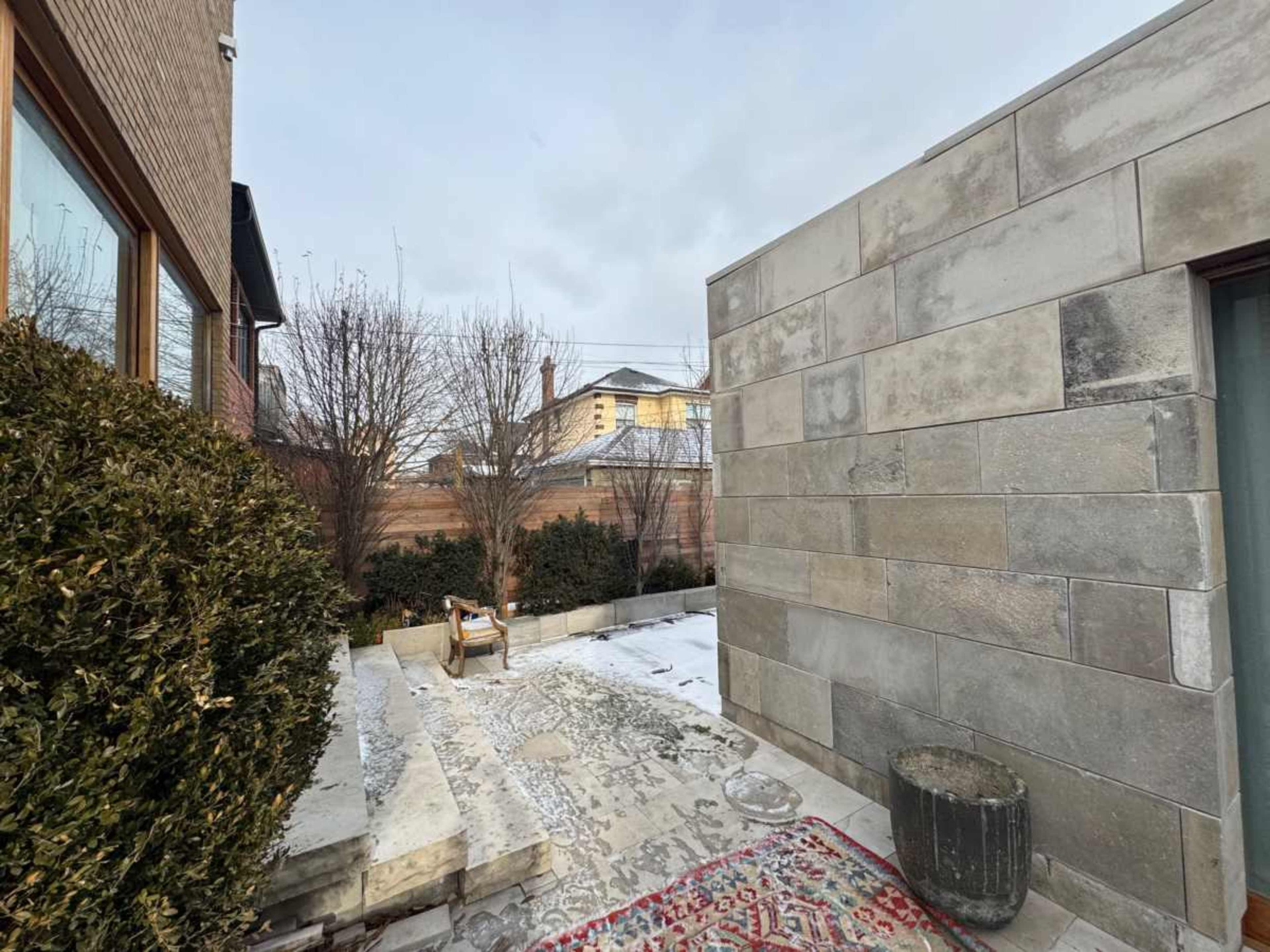 Open Design GuestHouse with Garden Image in Little Portugal, Toronto, ON