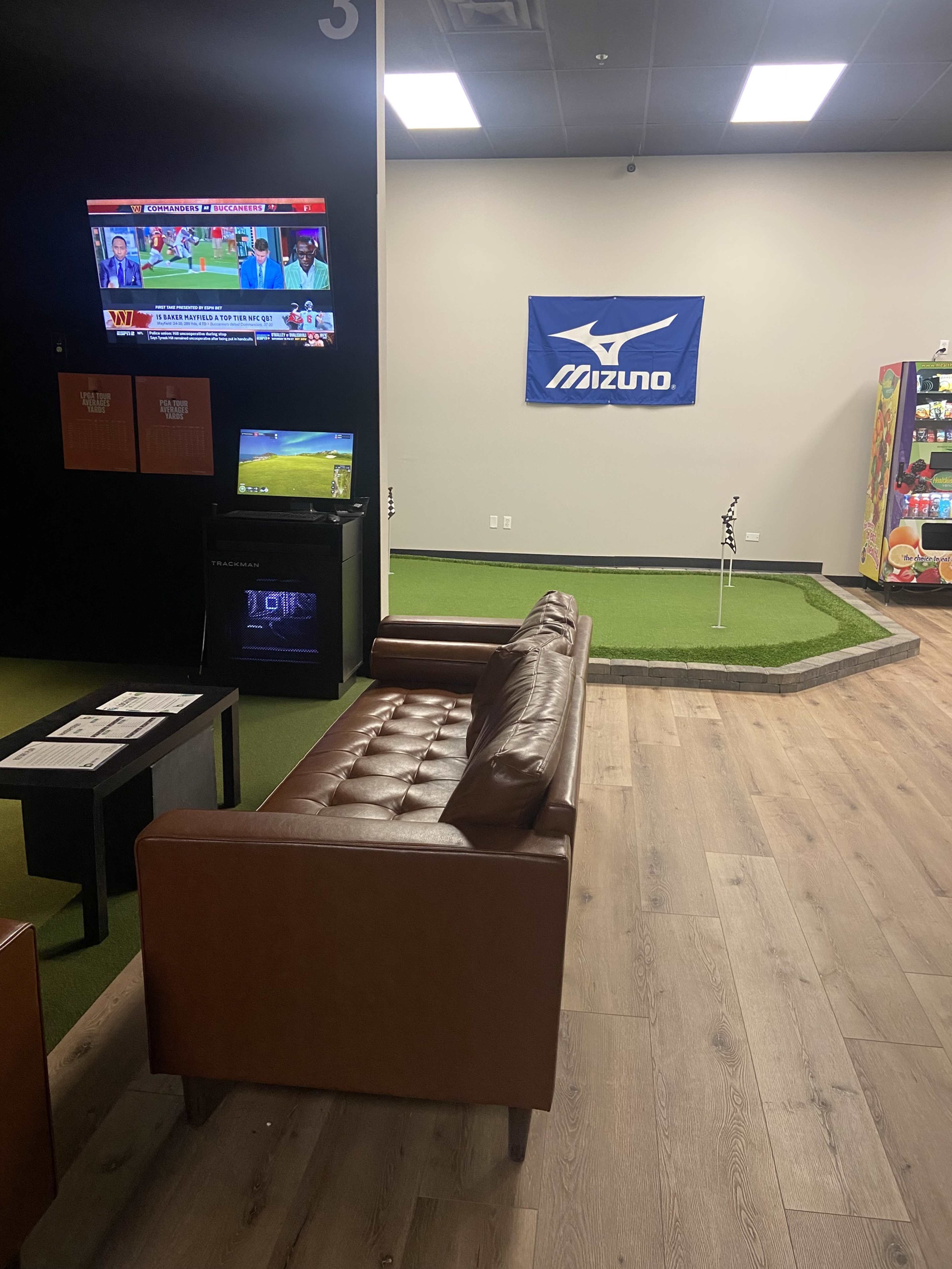 Dynamic Indoor Golf Venue with Putting Green Image in Sun Lakes, Sun Lakes, Arizona