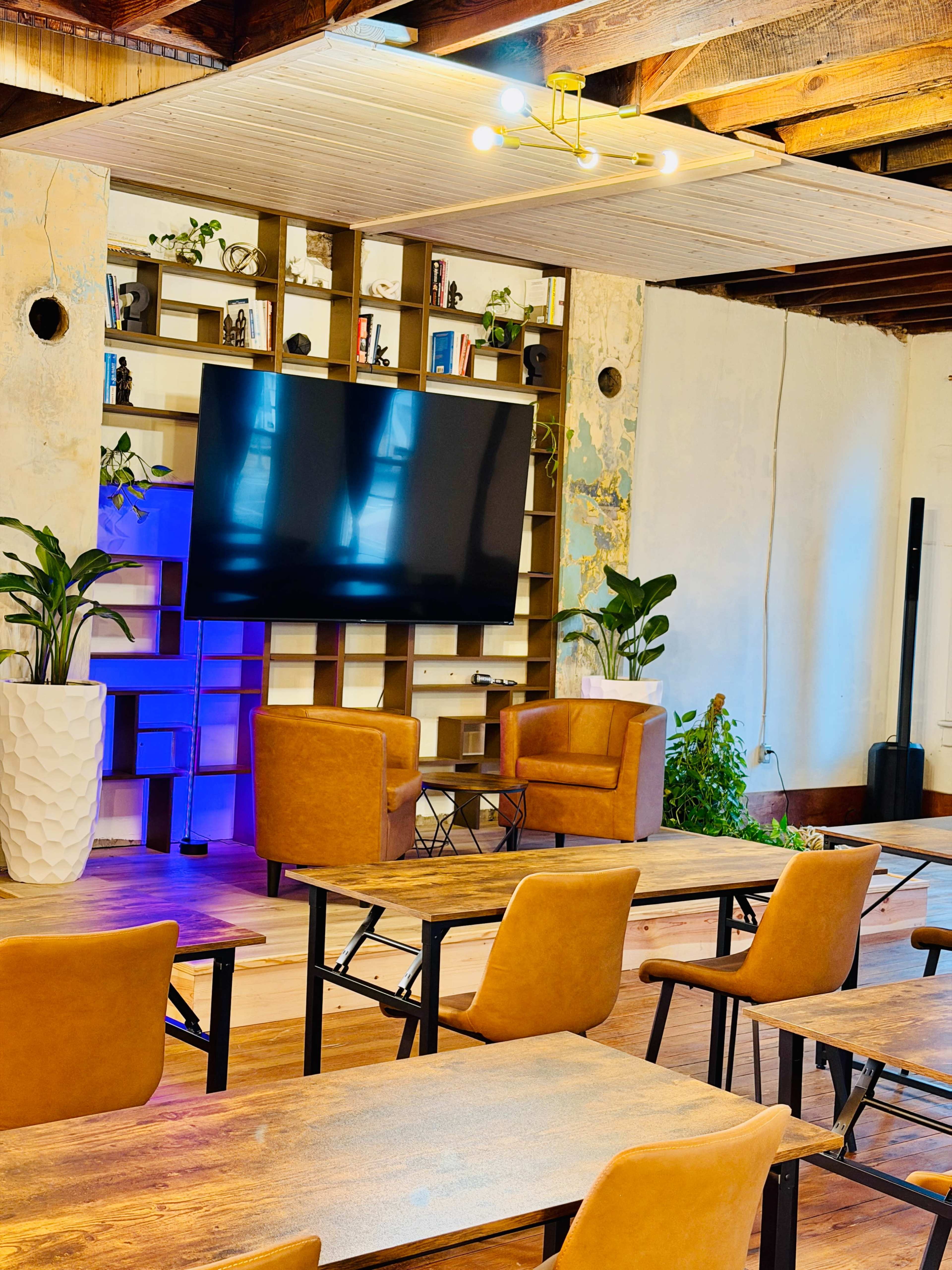 Downtown Renovated Space With Lots of Character Image in Rossville, Rossville, GA