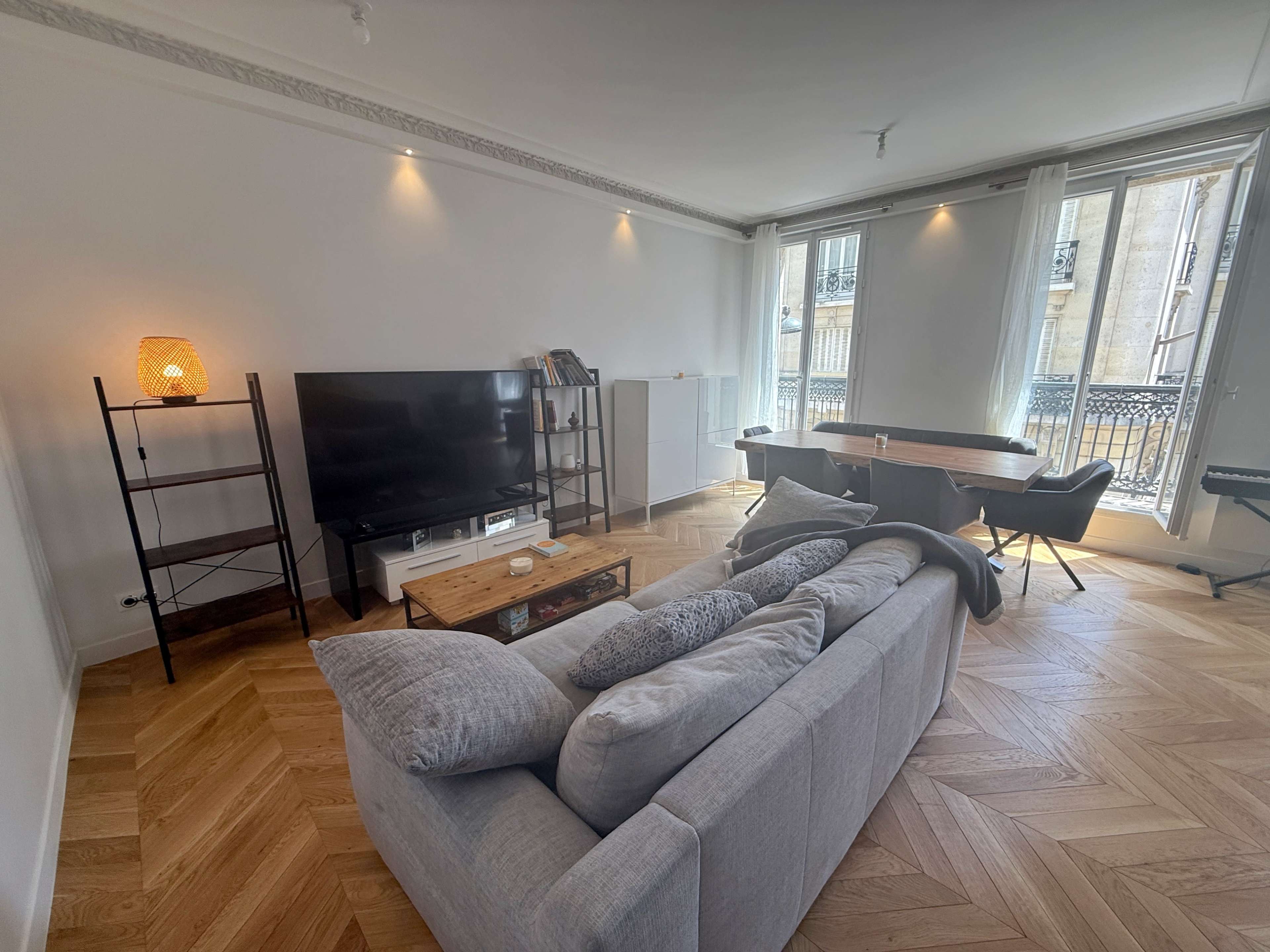 evasion chic arc de tiomphe Image in Ternes, PARIS 17