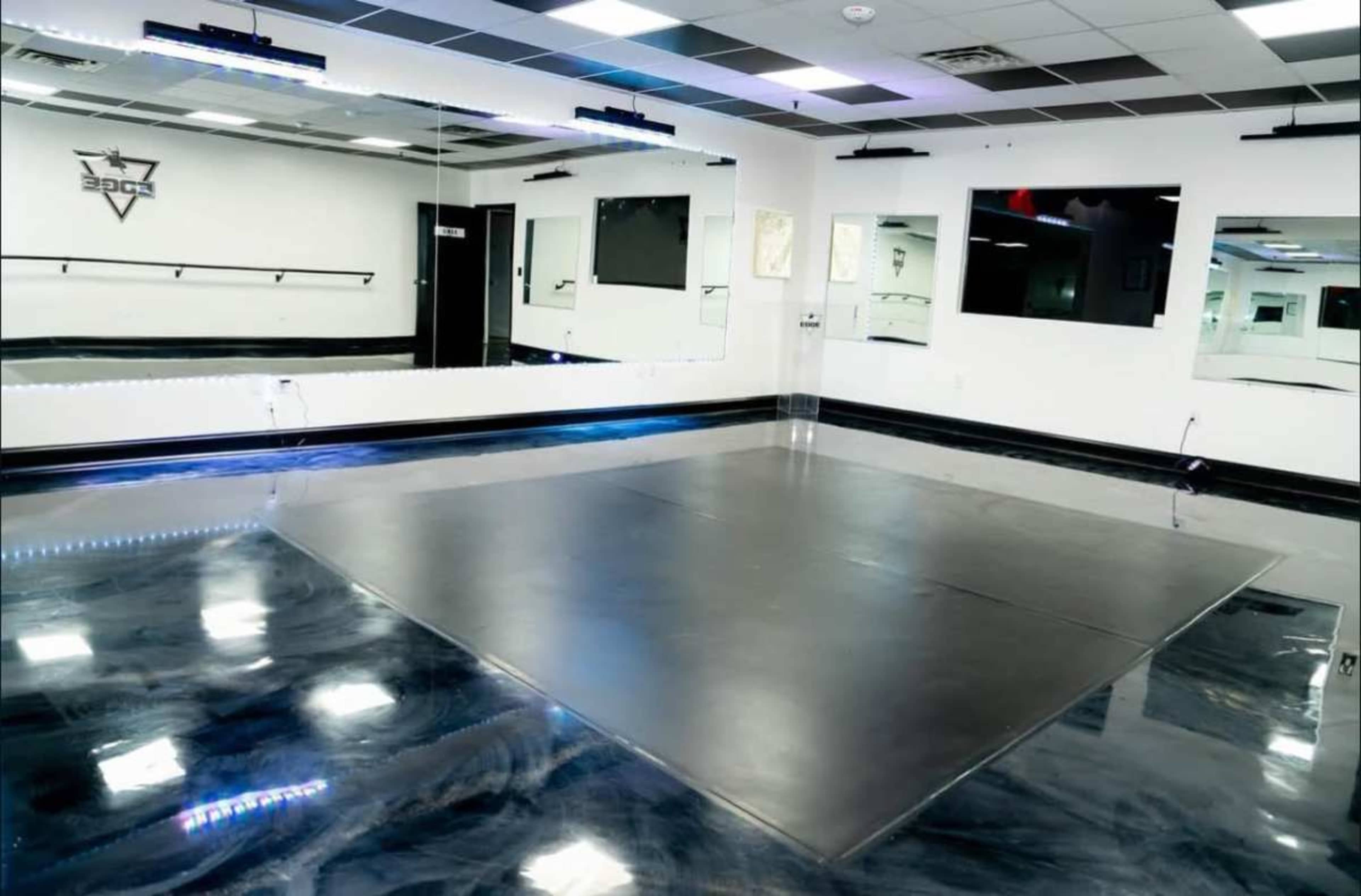 Dance and Photography Studio Image in Babylon, Farmingdale, NY