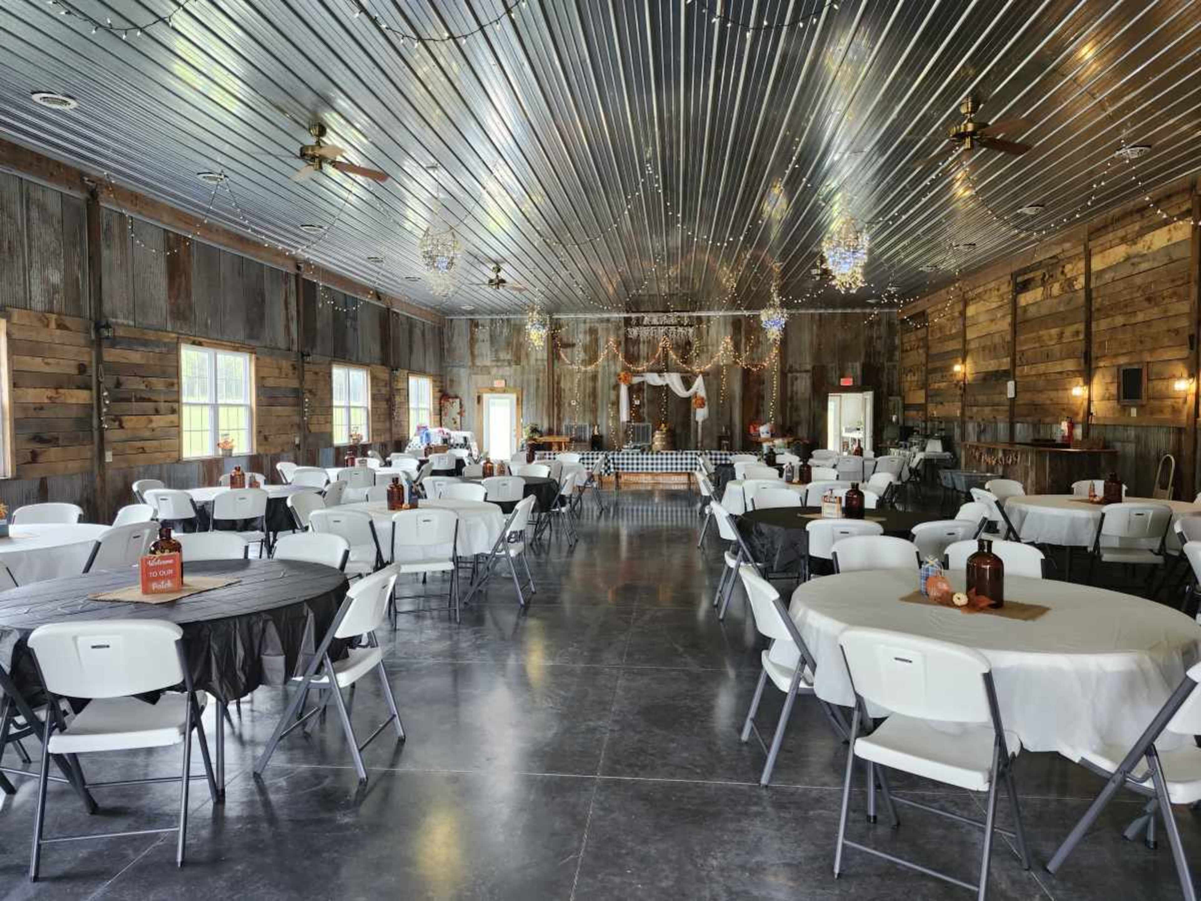 Rustic and Elegant Country Venue surrounded by Lush fields Image in Granby Township, Neosho, MO