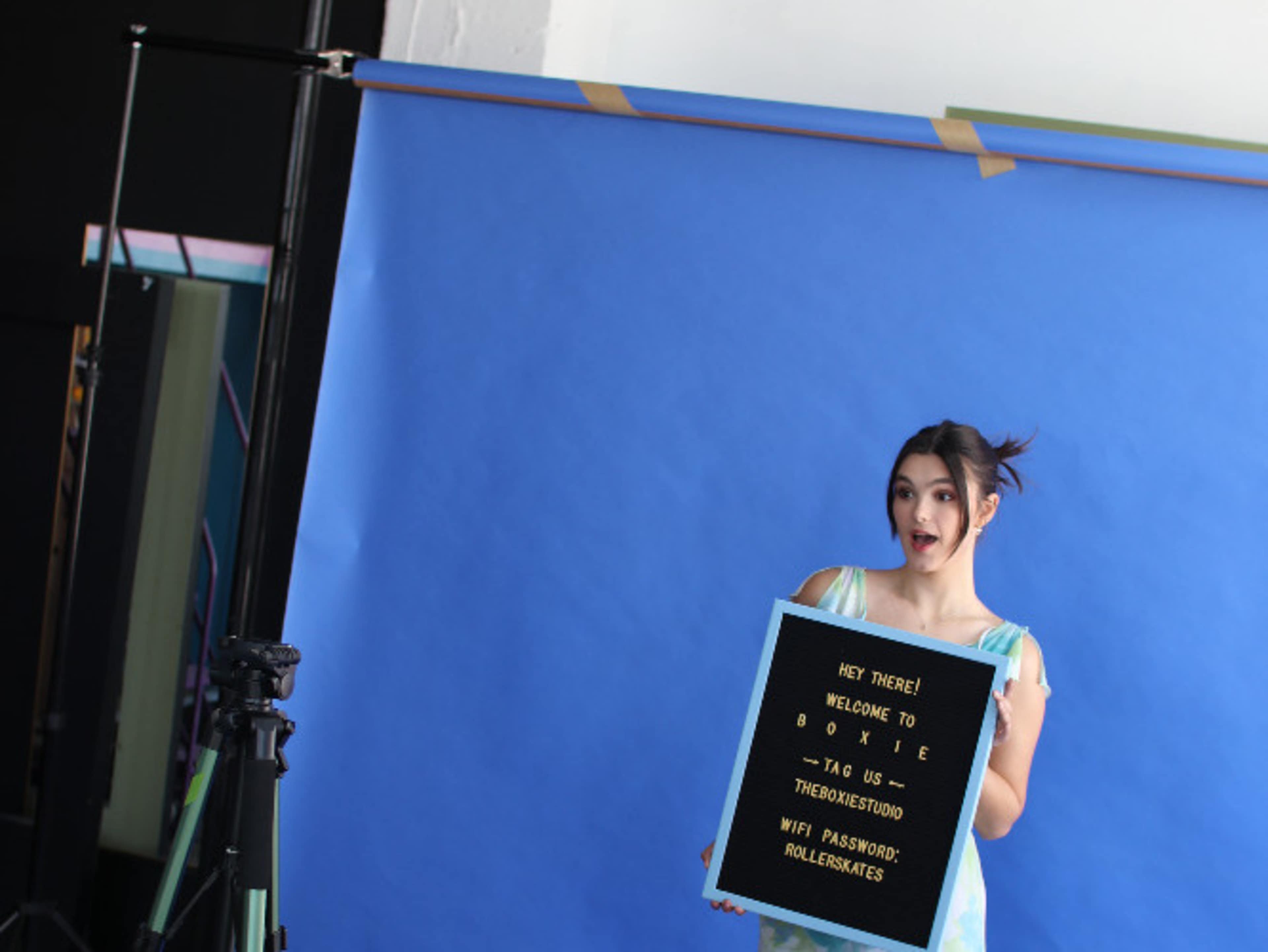 Seamless Backdrops (+ Setup!)