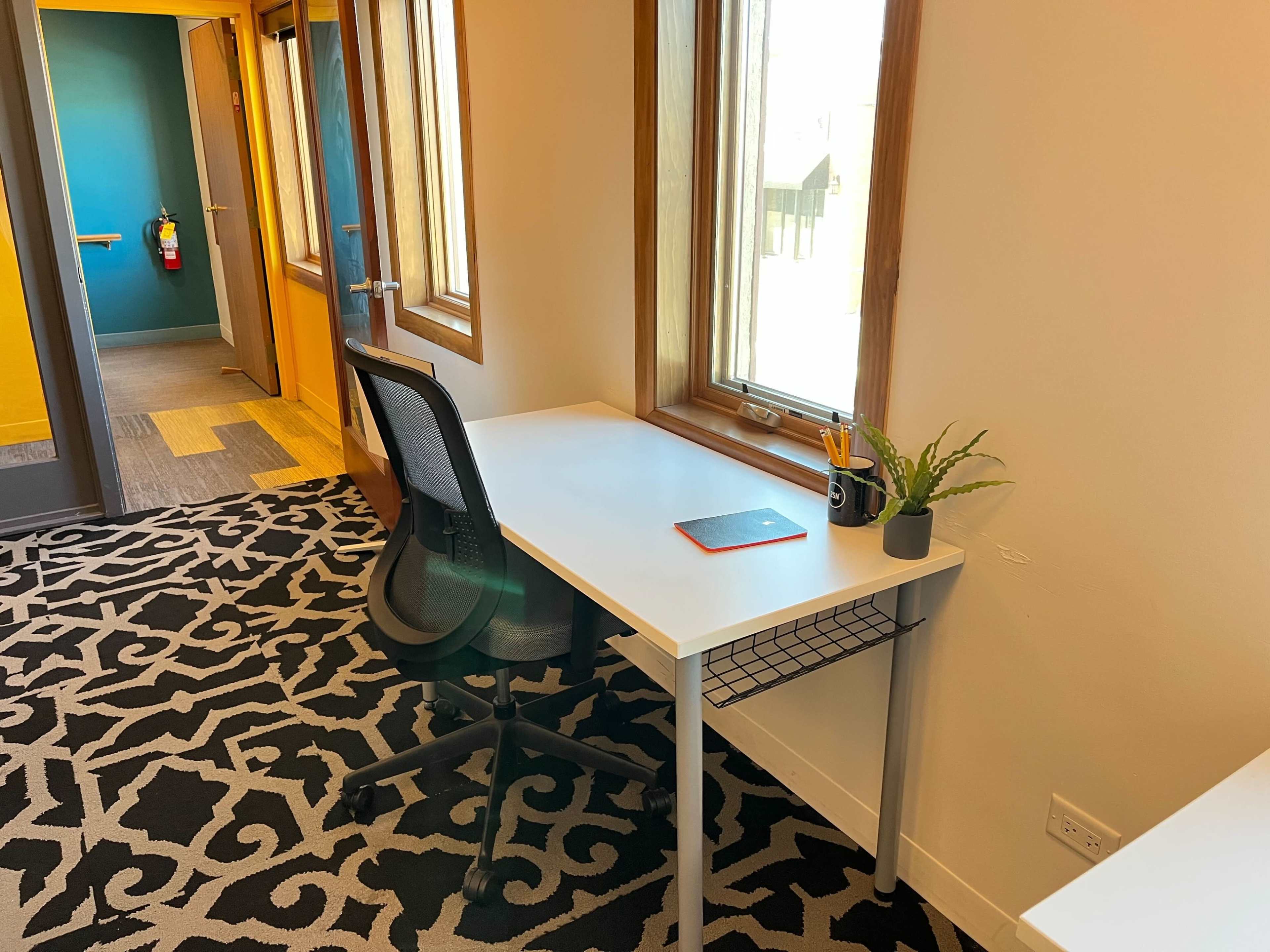 Spacious Team Day Office Image in Geneva Township, Geneva, IL