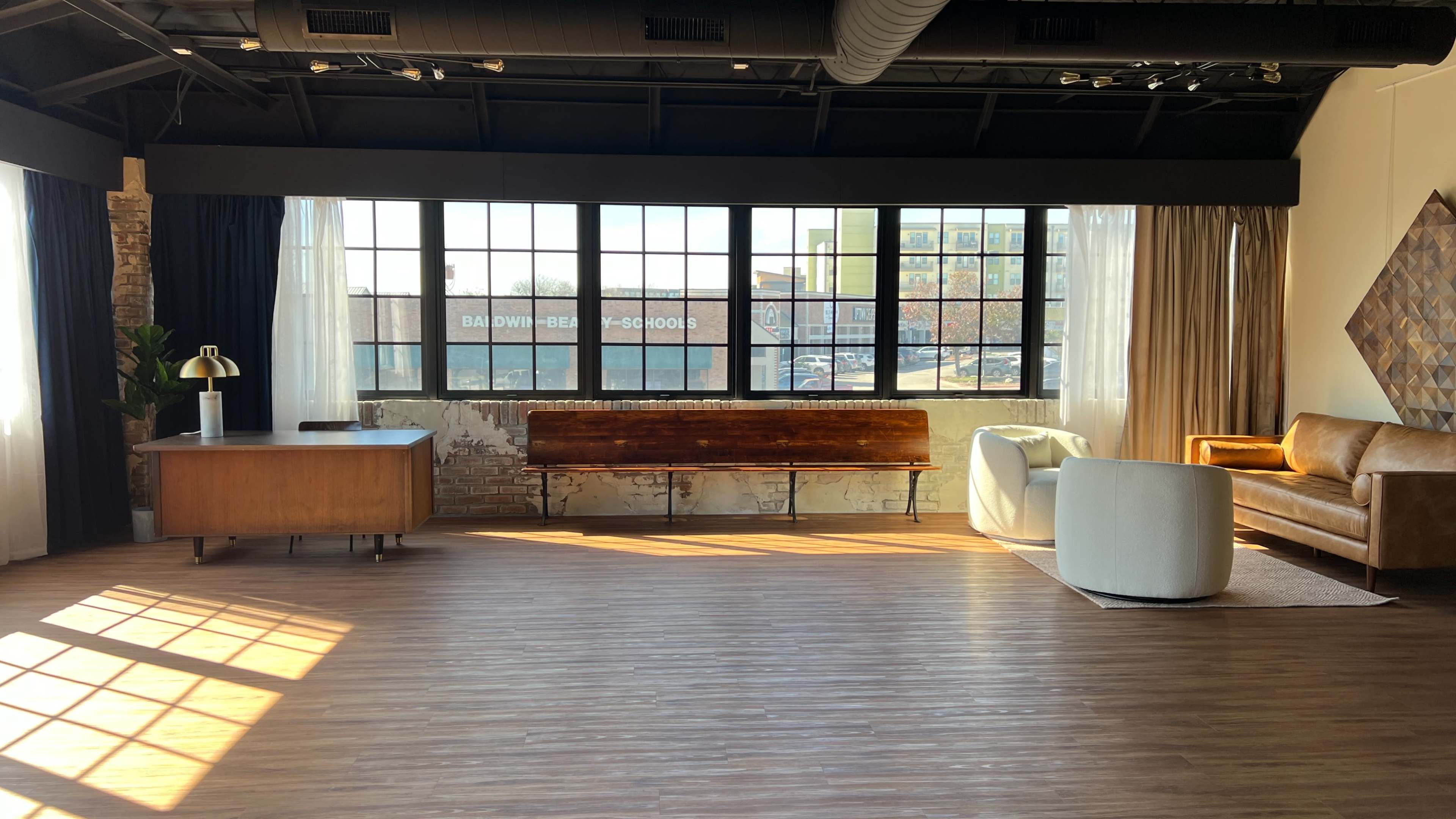 Natural Light Content Studio Loft on South Lamar - Best Daylight Studio in Austin! Image in South Lamar, Austin, TX