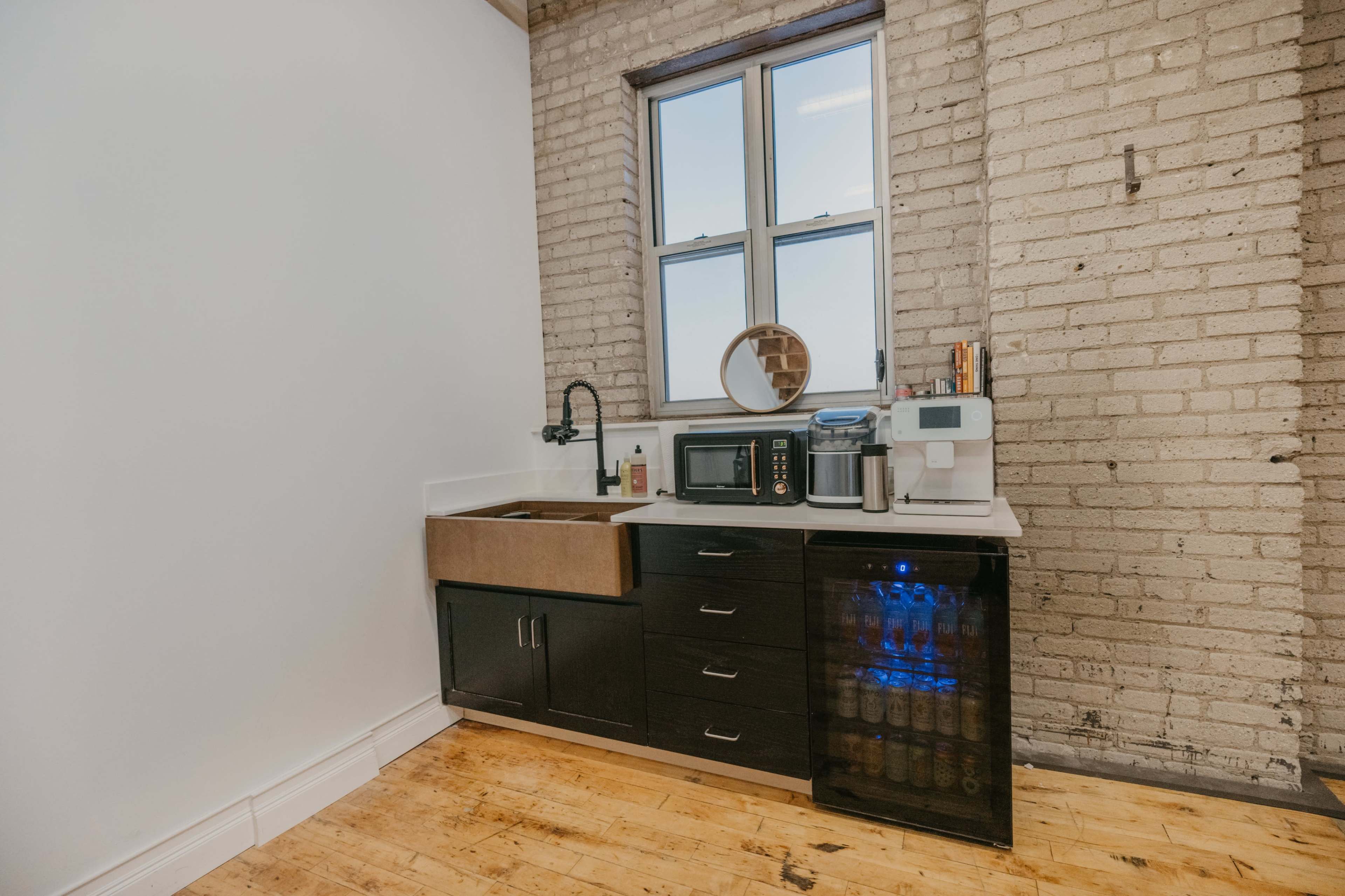 Creative Photo and Video Studio With Lights, Backkdrops and Sets Image in Marcy-Holmes, Minneapolis, MN