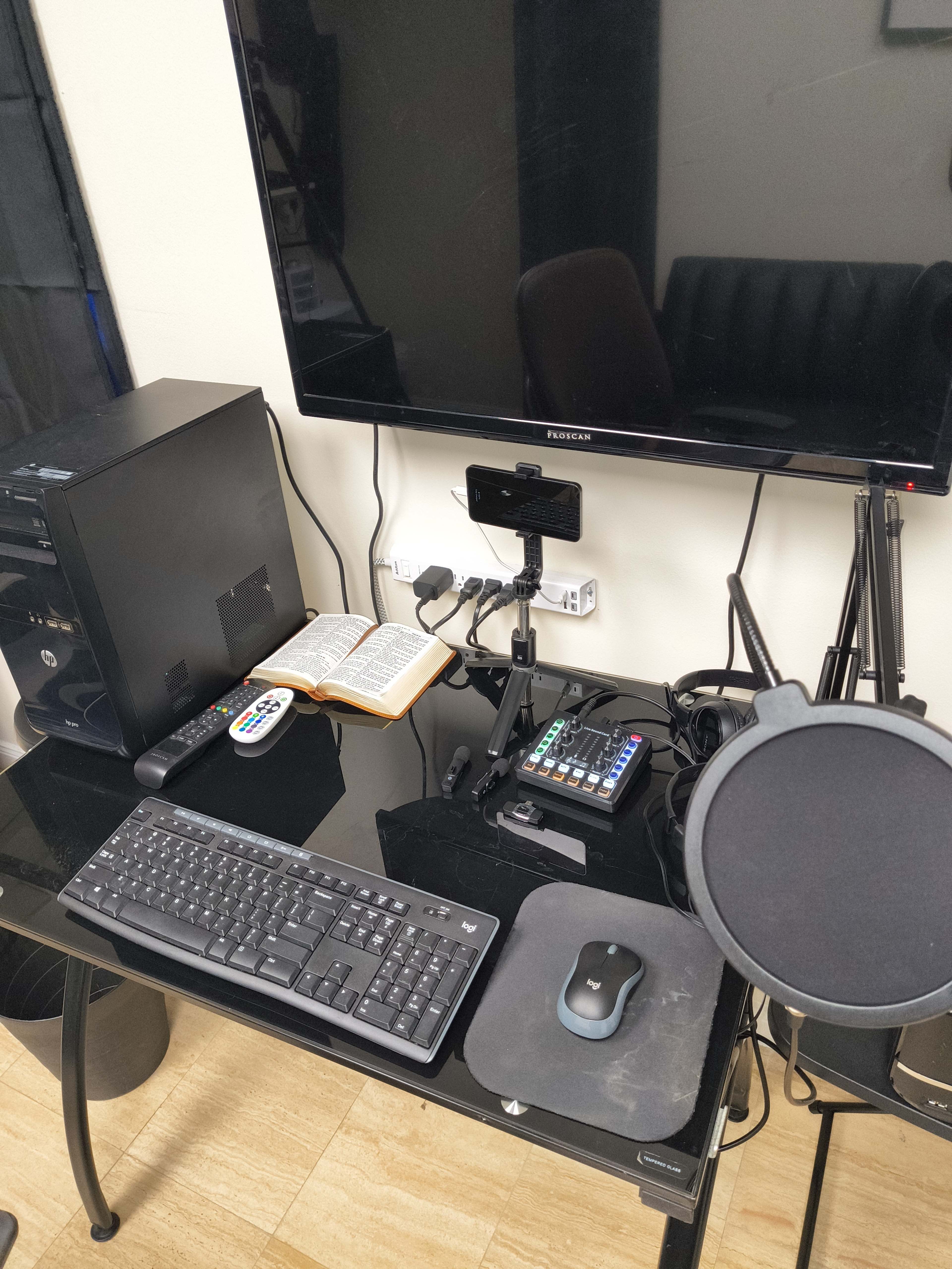 Professional stylist studio Image in Lauderdale Lakes, Lauderdale Lakes, FL