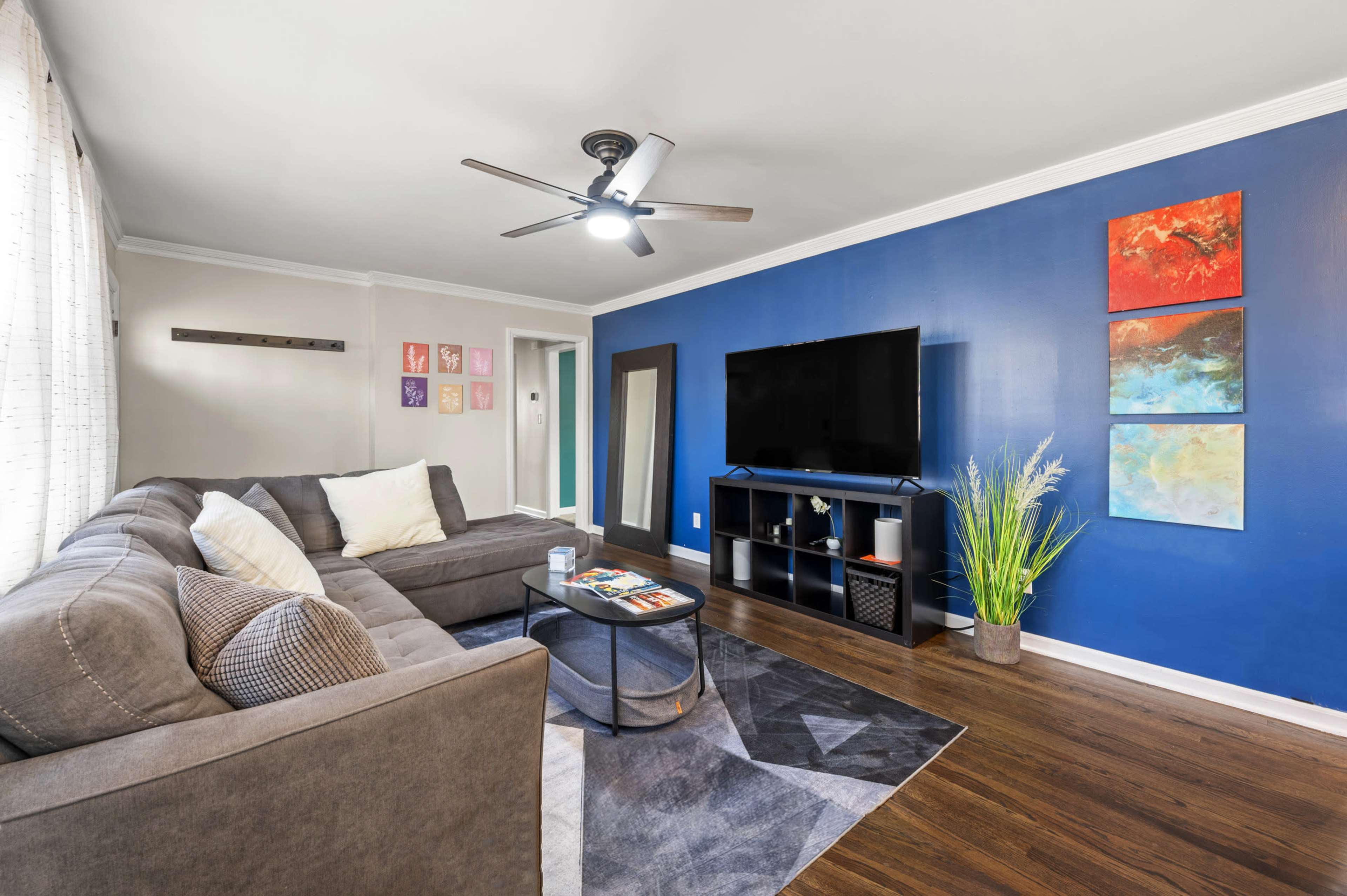 Cozy Home in Downtown ATL Image in Sylvan Hills, Atlanta, GA